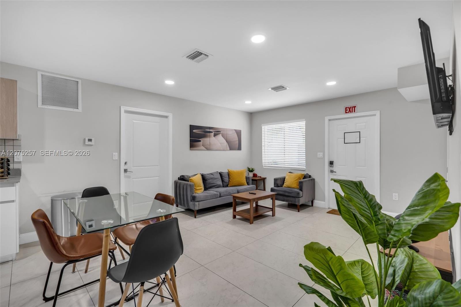 507 NW 8th Avenue 2, Fort Lauderdale, FL 33311 photo 4