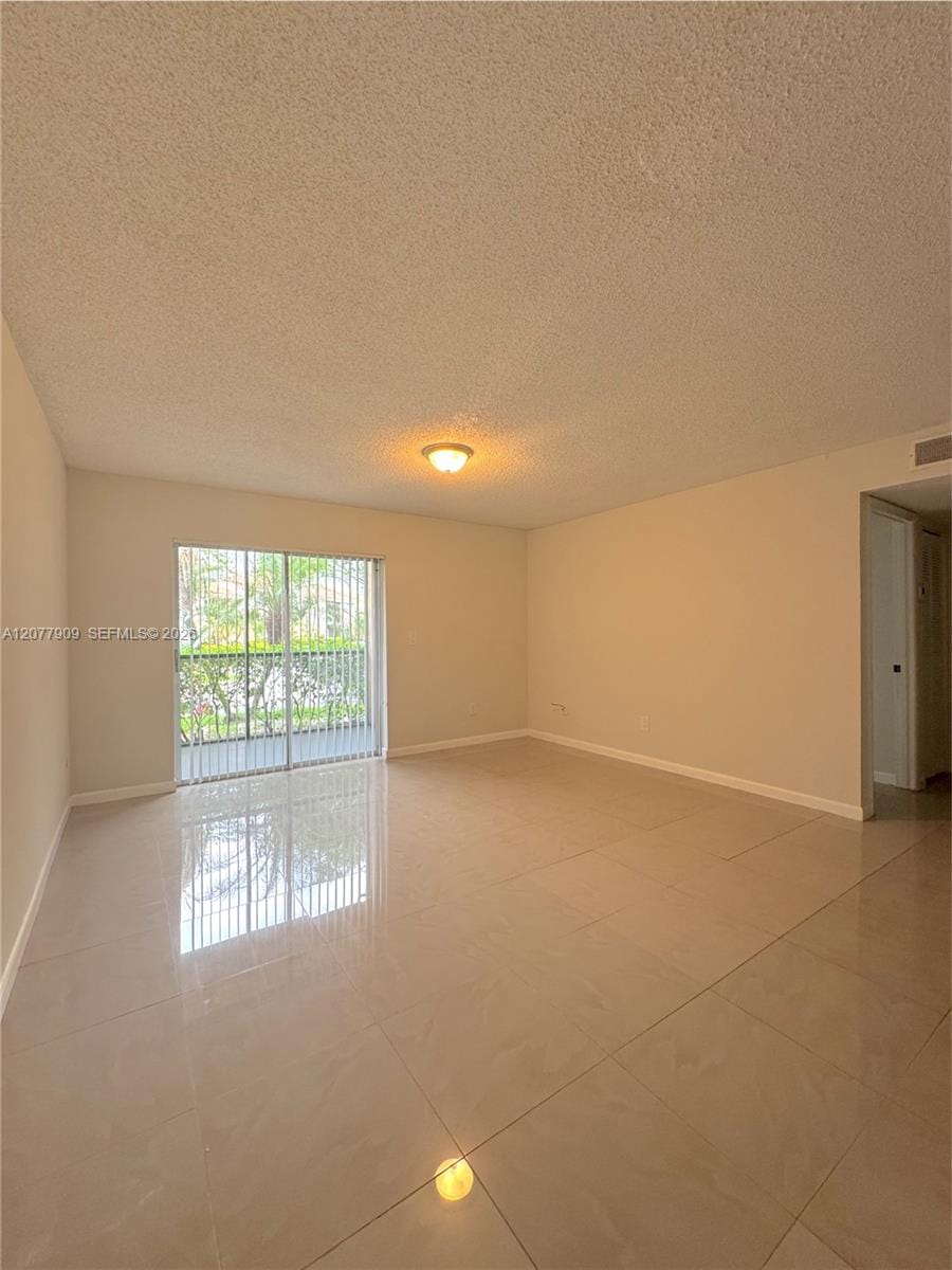 1265 SW 46th Avenue 2201 — photo 8