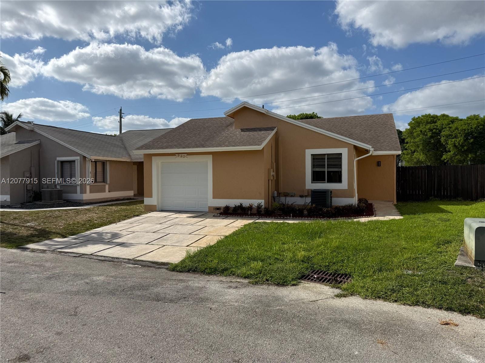 920 SW 111th Avenue 1 — photo 1