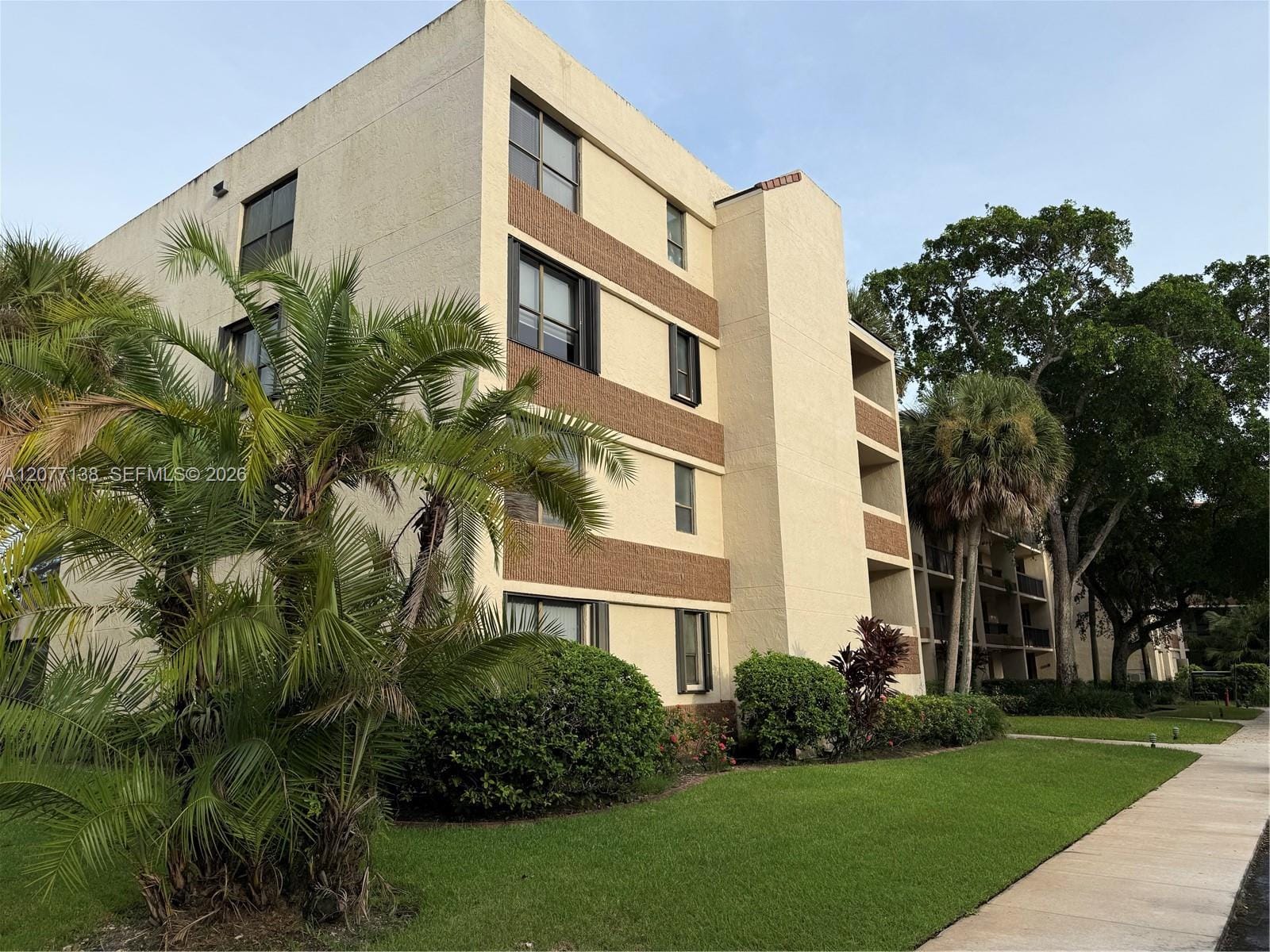 40 NW 76th Avenue 205-1, Plantation, FL 33324
