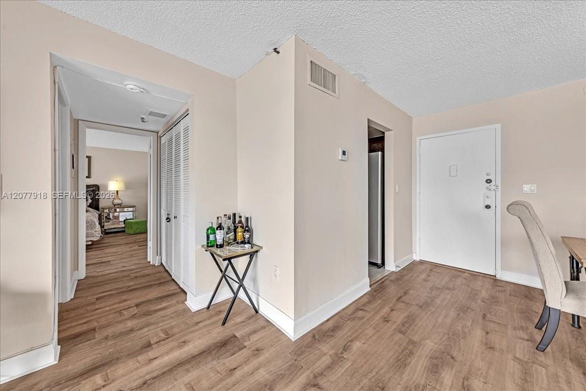 17600 N Bay Road N503 — photo 3