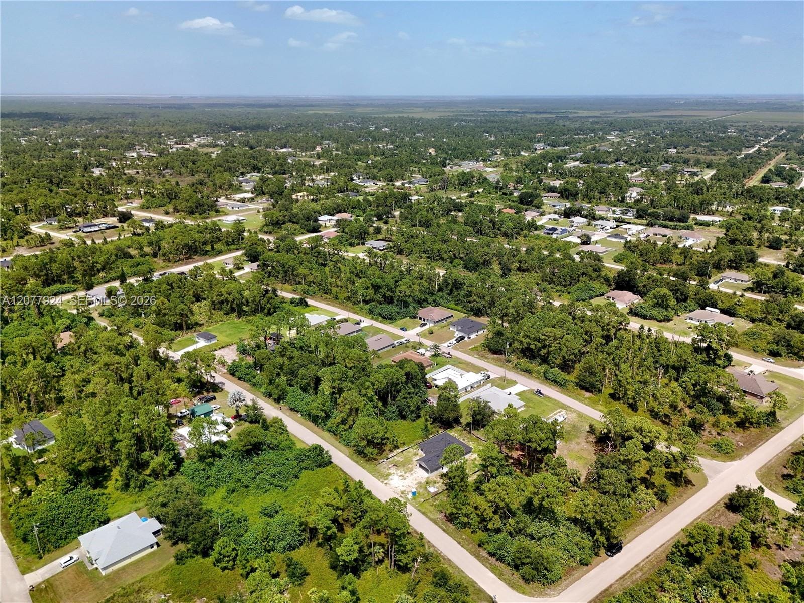 523 Summit Avenue, Lehigh Acres, FL 33974 photo 4