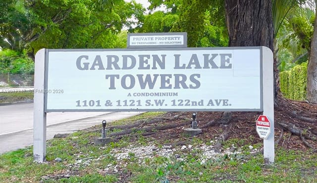 1121 SW 122nd Avenue 107-2, Miami, FL 33184