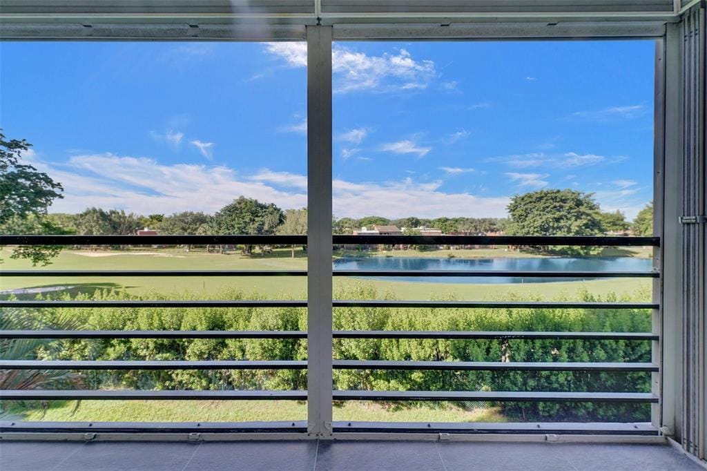 1000 St Charles Place 305, Pembroke Pines, FL 33026 photo 11