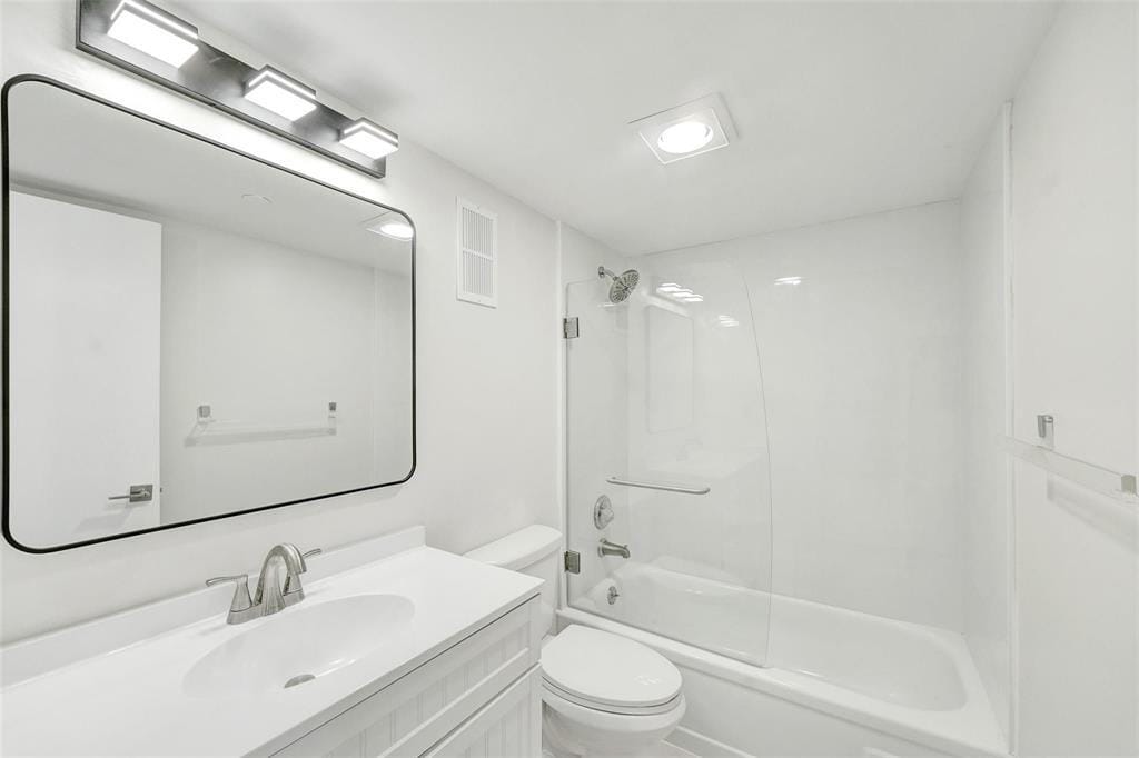 1000 St Charles Place 305, Pembroke Pines, FL 33026 photo 24