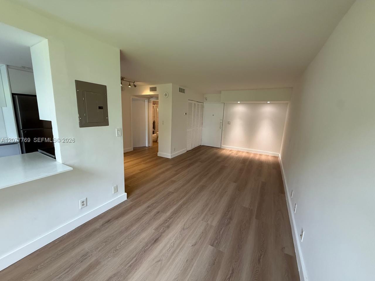 17011 N Bay Road 215 — photo 5