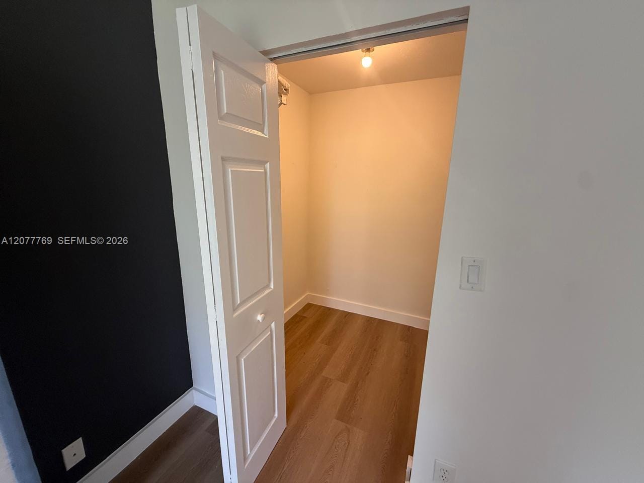 17011 N Bay Road 215 — photo 9