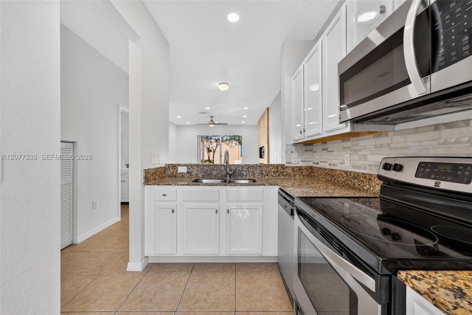 1820 SW 89th Terrace, Miramar, FL 33025 photo 4