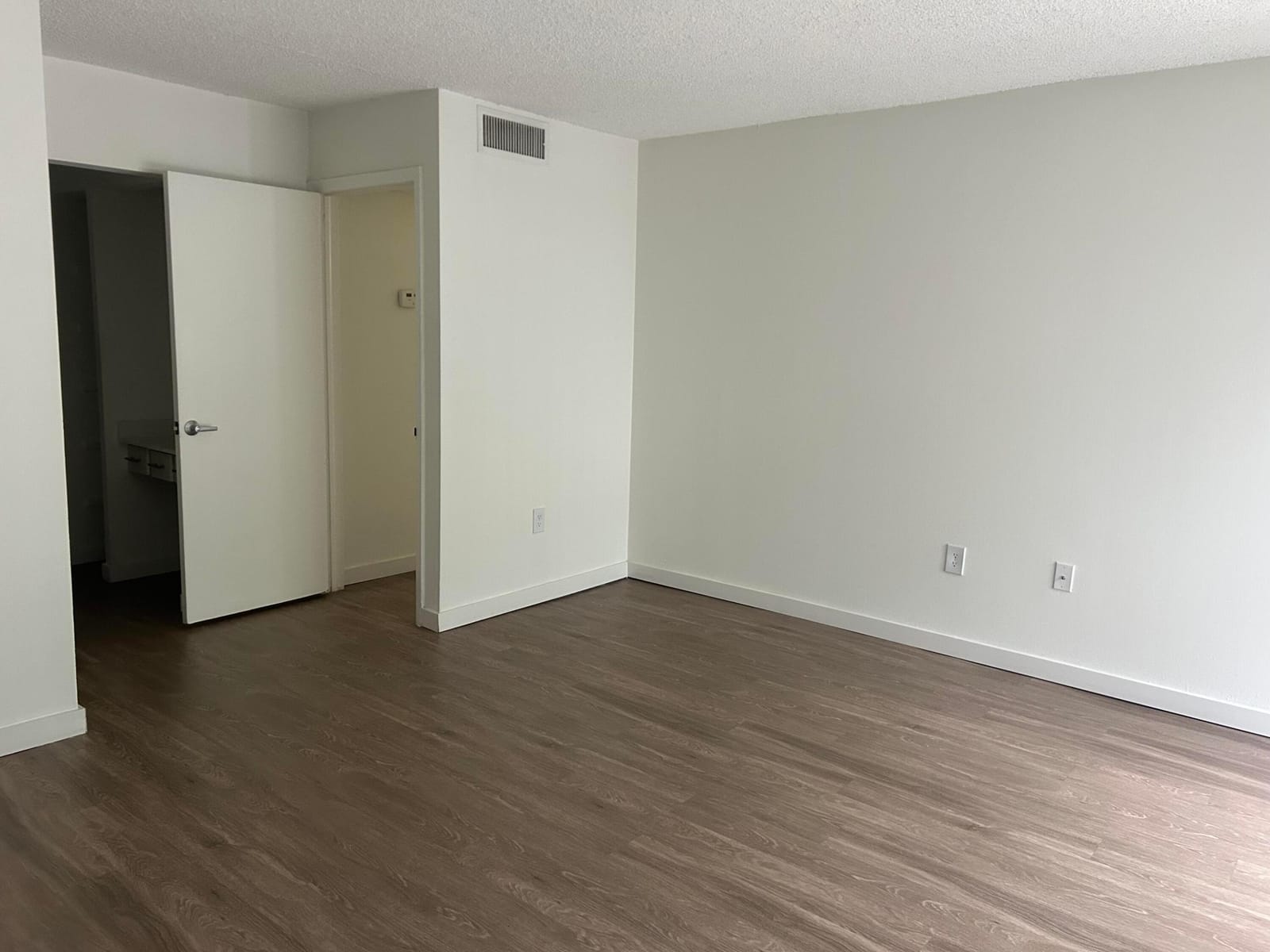 4108 N Pine Island Road 108 — photo 4