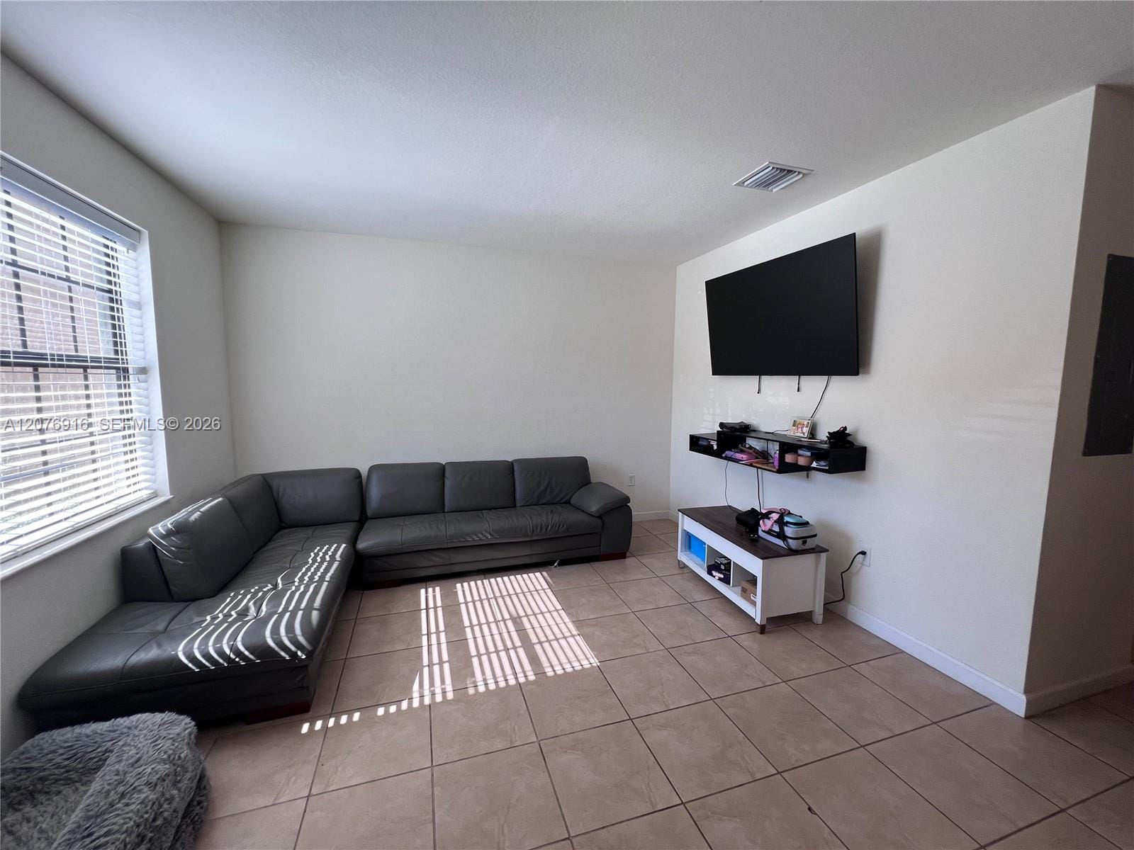 9335 W 33rd Avenue, Hialeah, FL 33018