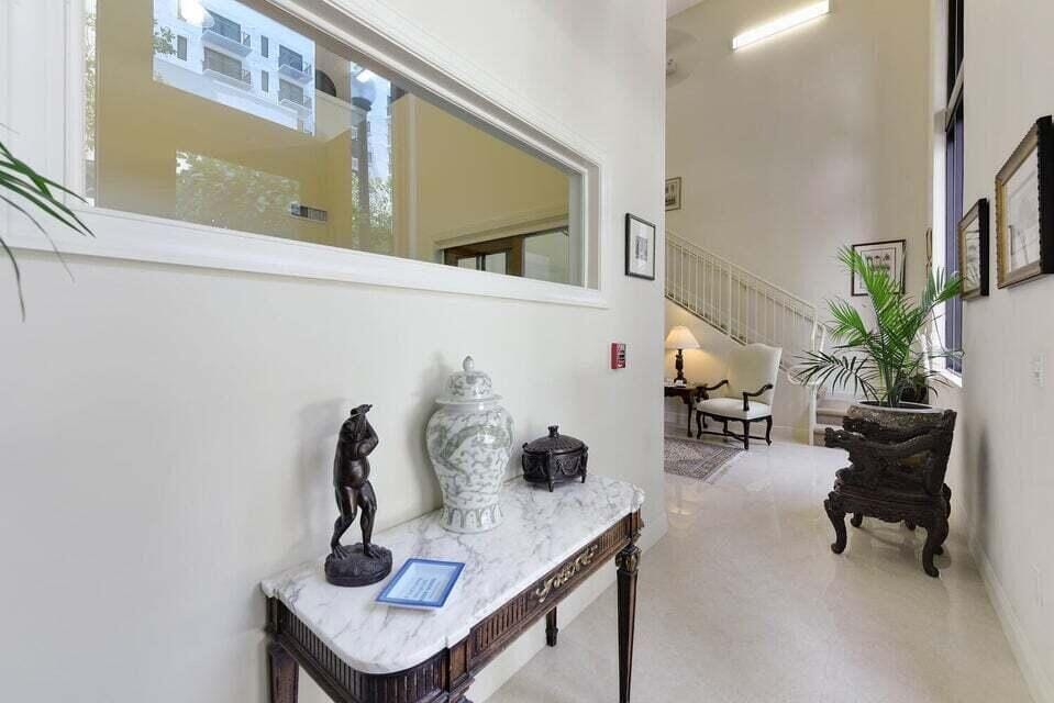 701 S OLIVE Avenue 117 — photo 3