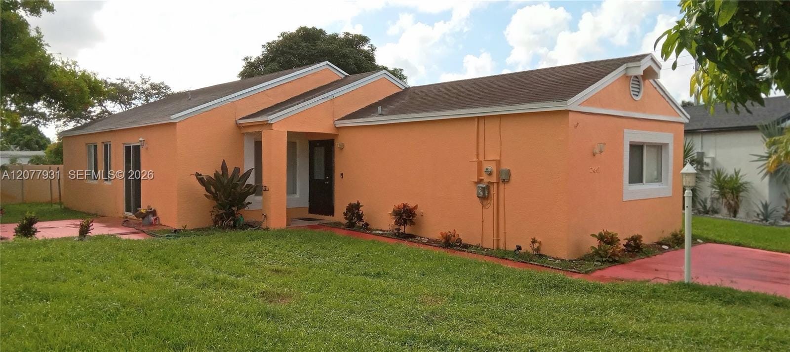 2441 SW 85th Terrace 2441 — photo 1