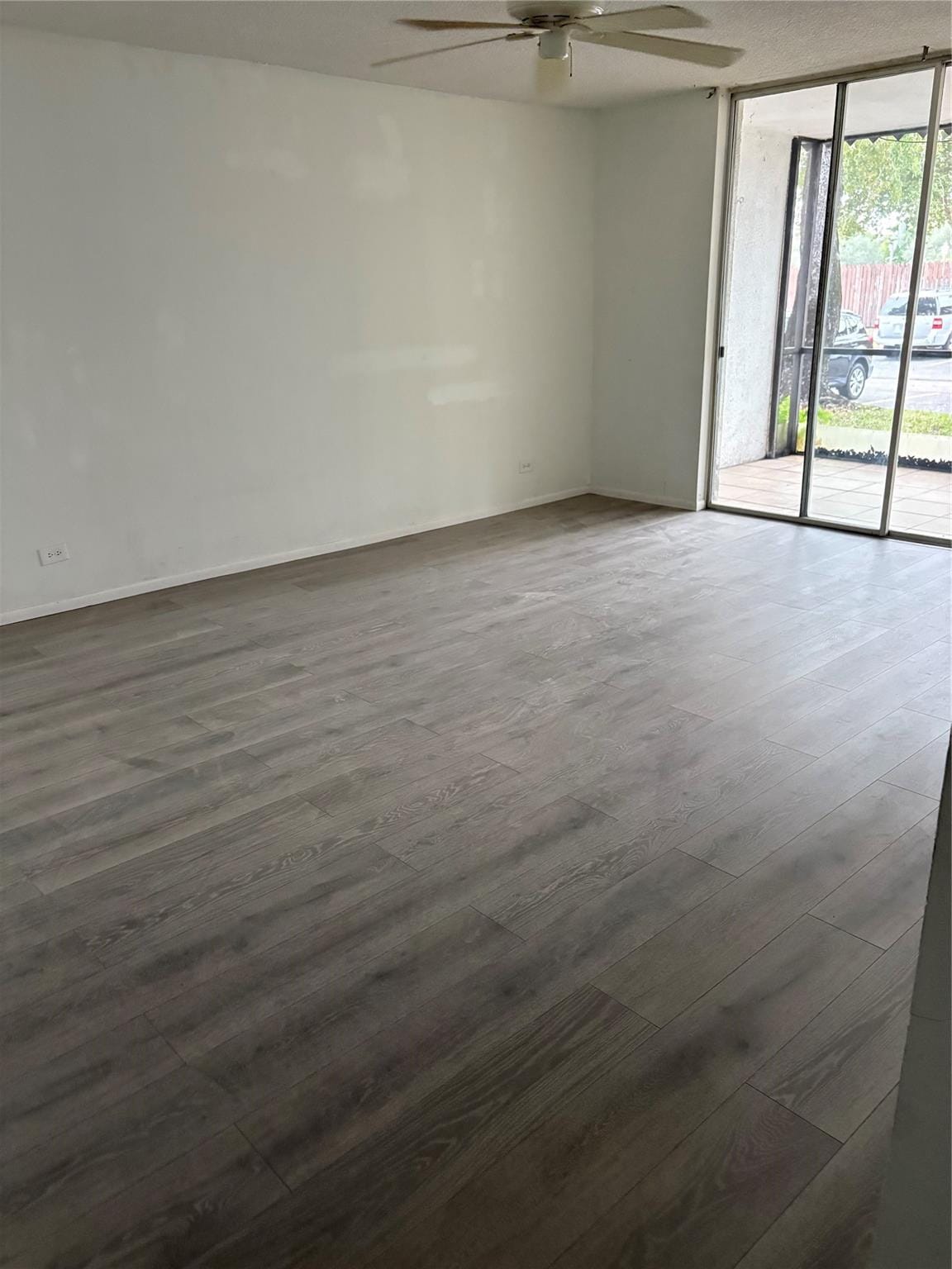 3710 INVERRARY Drive 1Y — photo 2