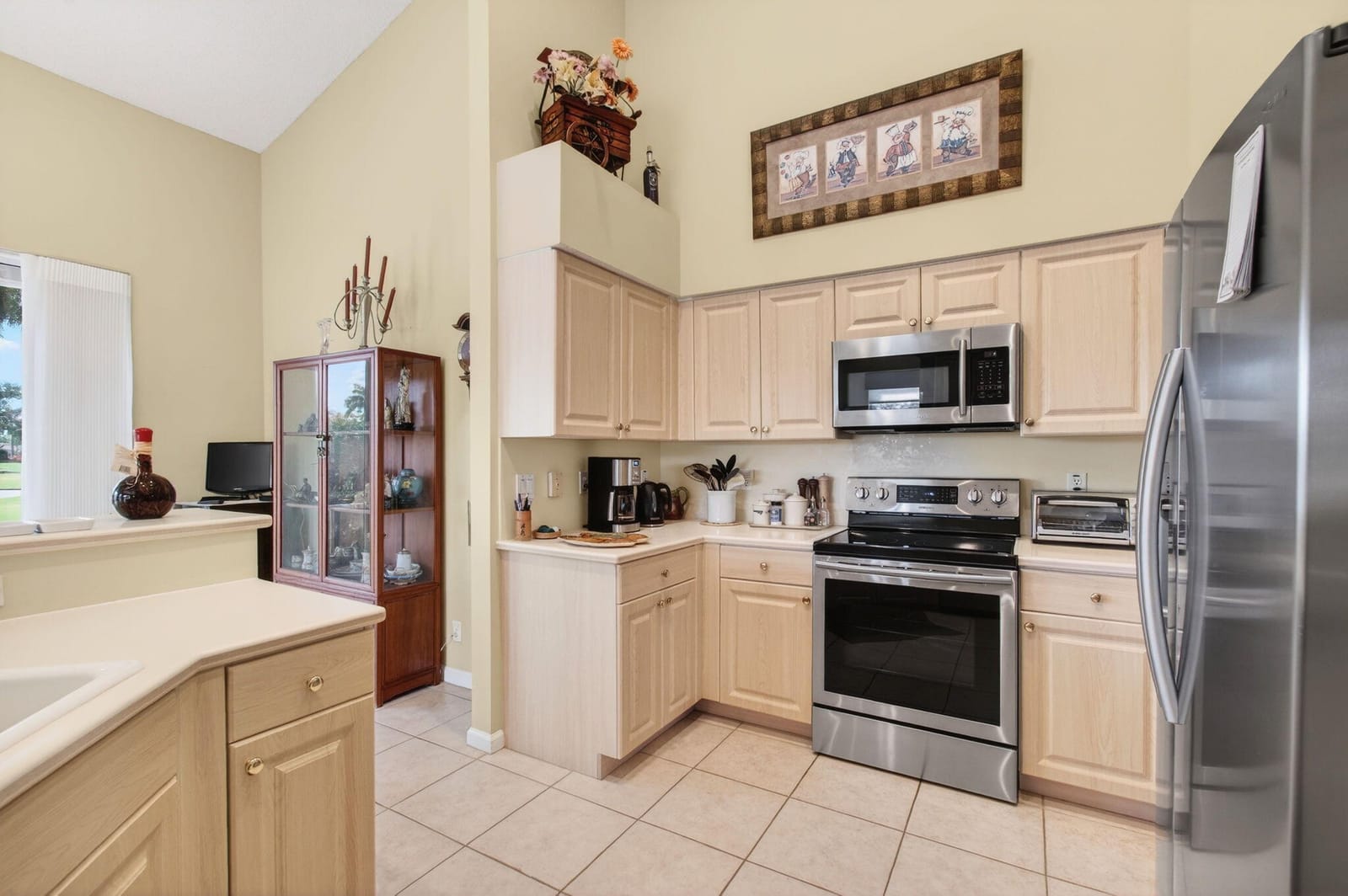 6862 Swansea Lane — photo 10