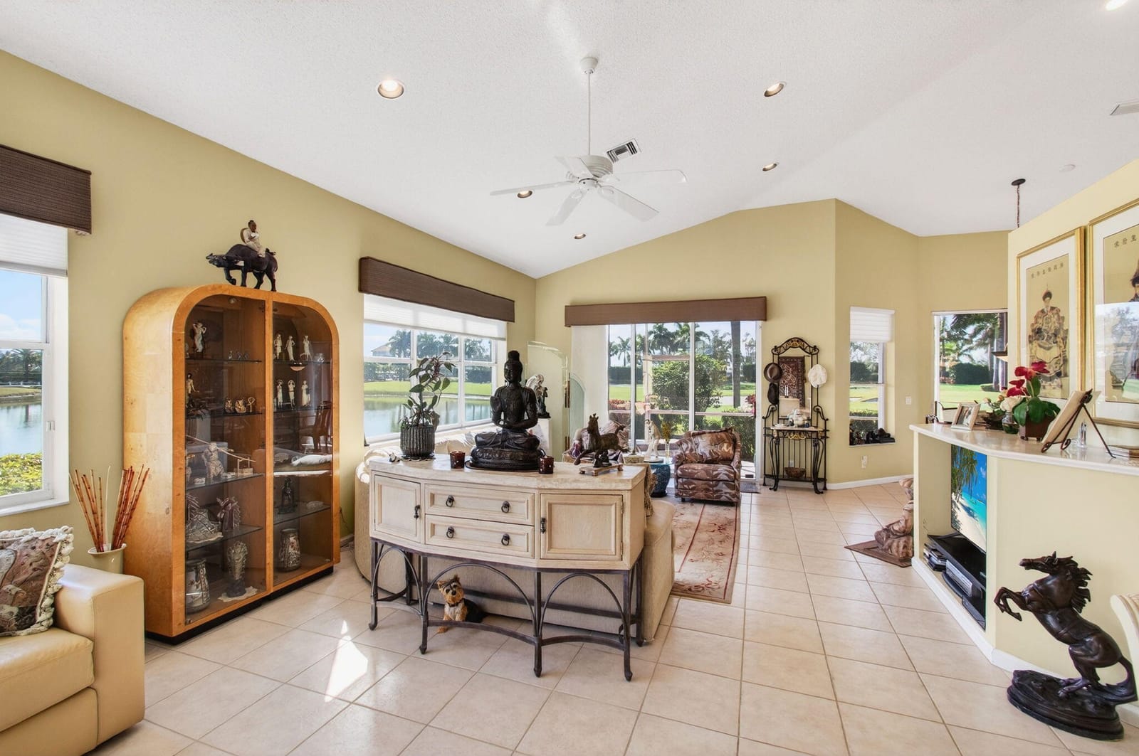 6862 Swansea Lane — photo 3