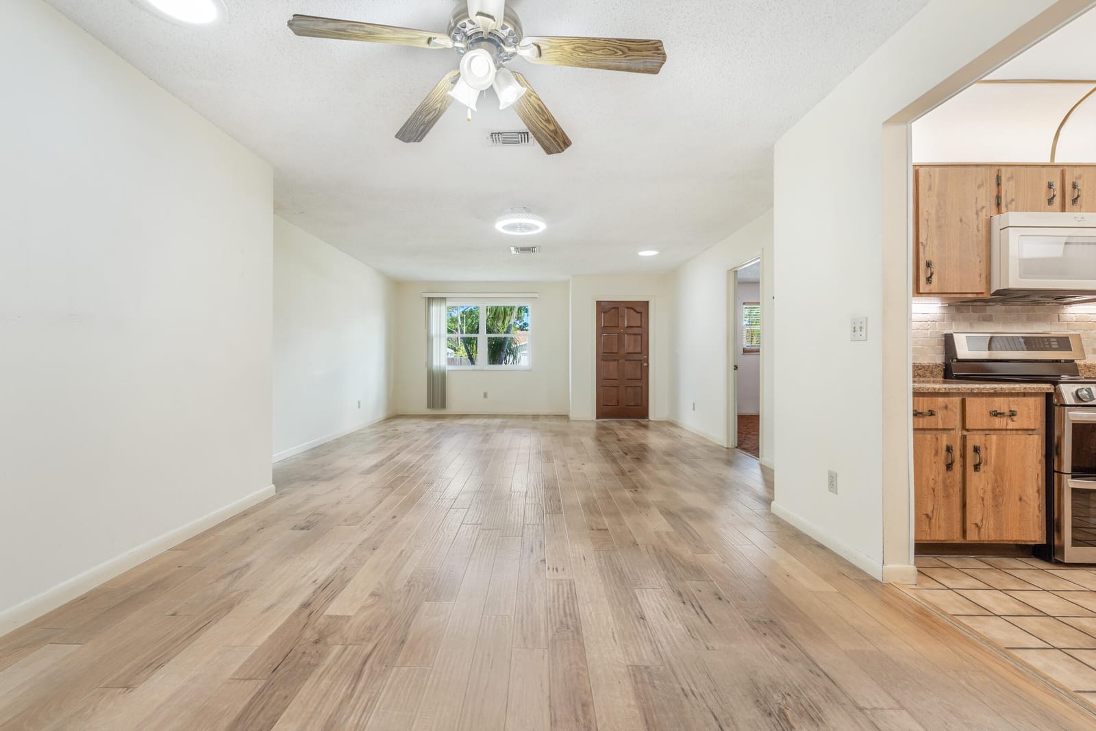 1634 SE CLEARMONT Street, Port St. Lucie, FL 34983 photo 8
