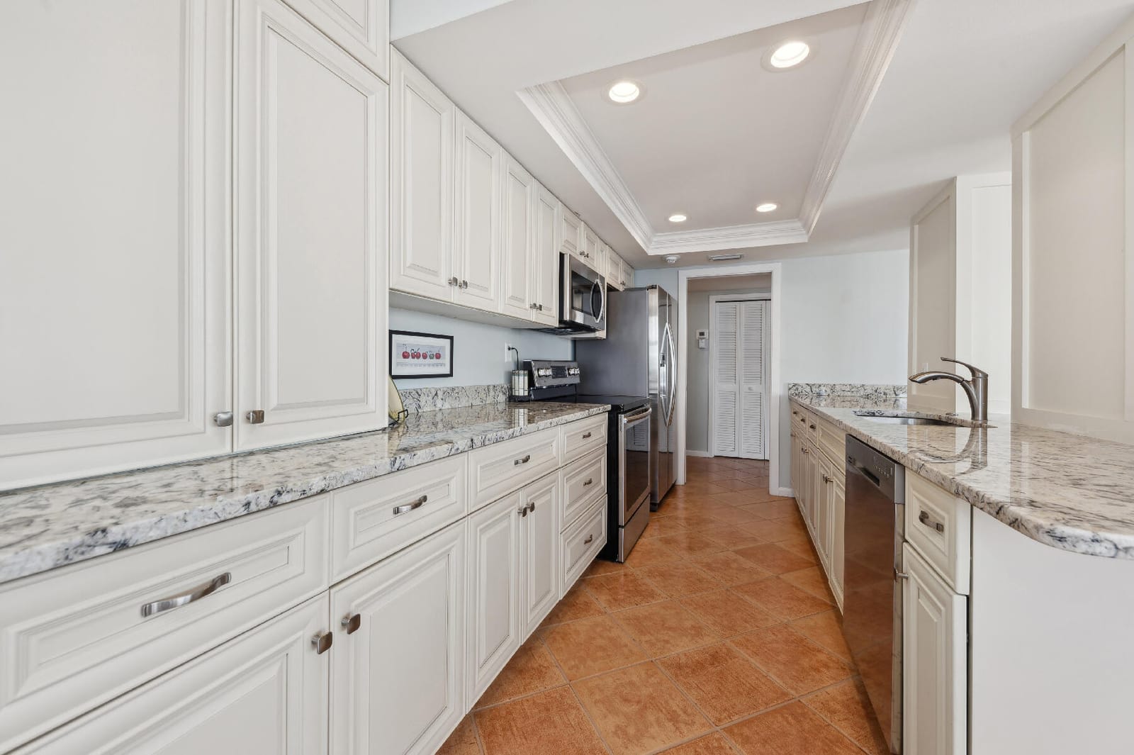 5480 N Ocean Drive B7c — photo 7