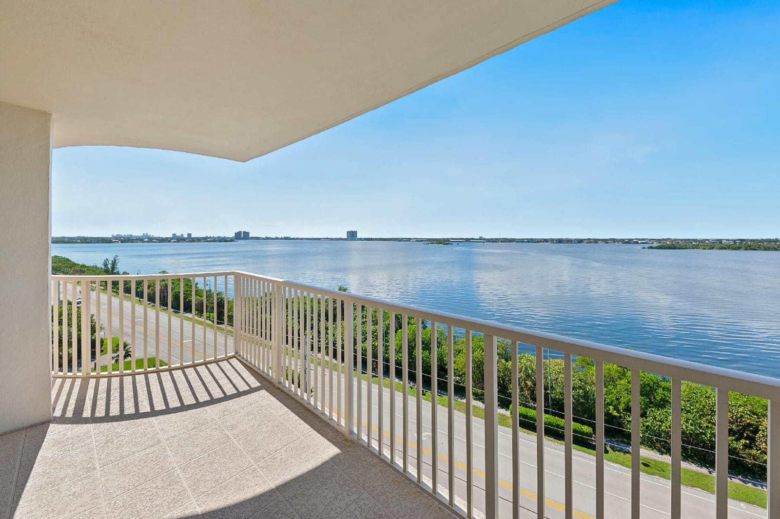 5480 N Ocean Drive B7c, Singer Island, FL 33404