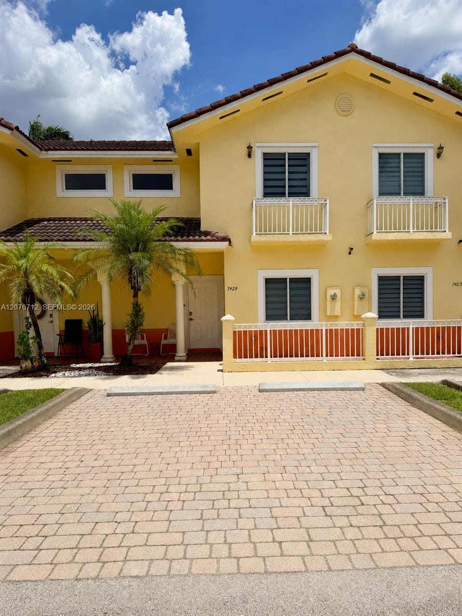 7429 NW 182nd Street, Hialeah, FL 33015