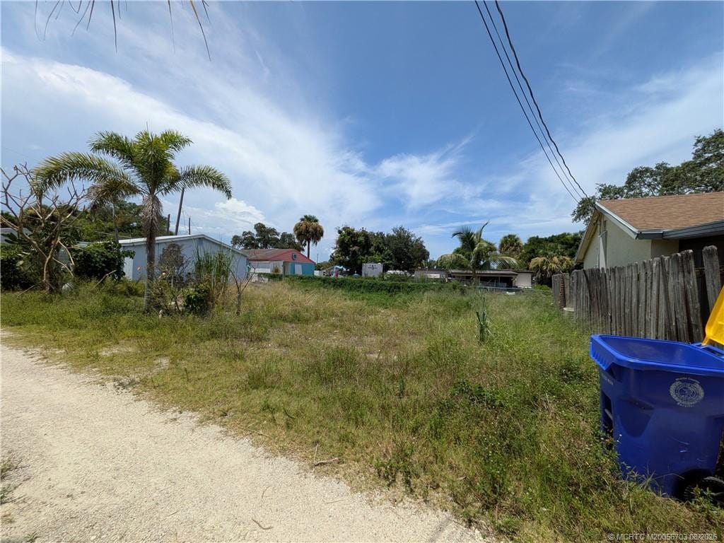 2457 NE Hickory Avenue, Jensen Beach, FL 34957 photo 3