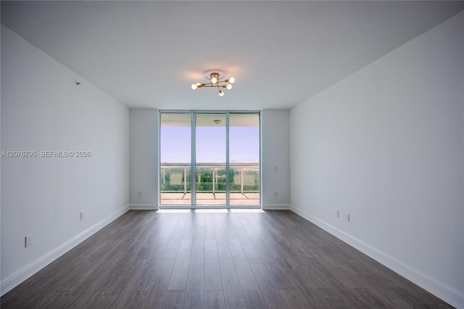15051 Royal Oaks Lane 2403 — photo 9