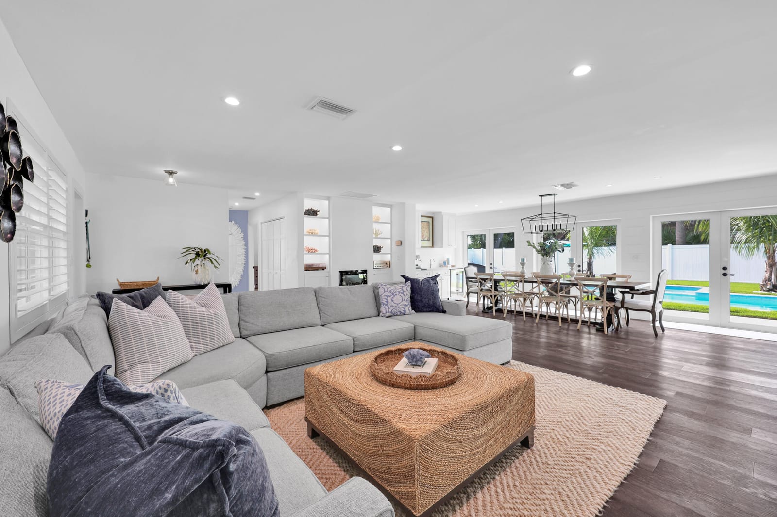 8 WINDSOR Road W — photo 9