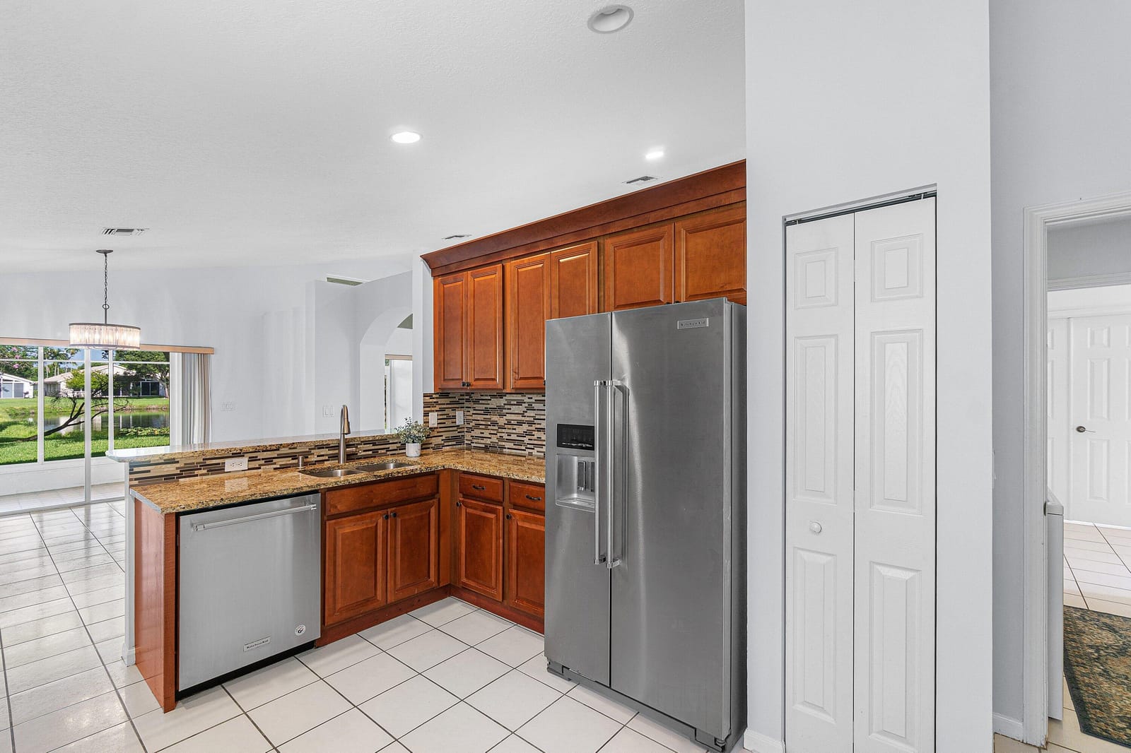 5737 Royal Club Drive, Boynton Beach, FL 33437 photo 12