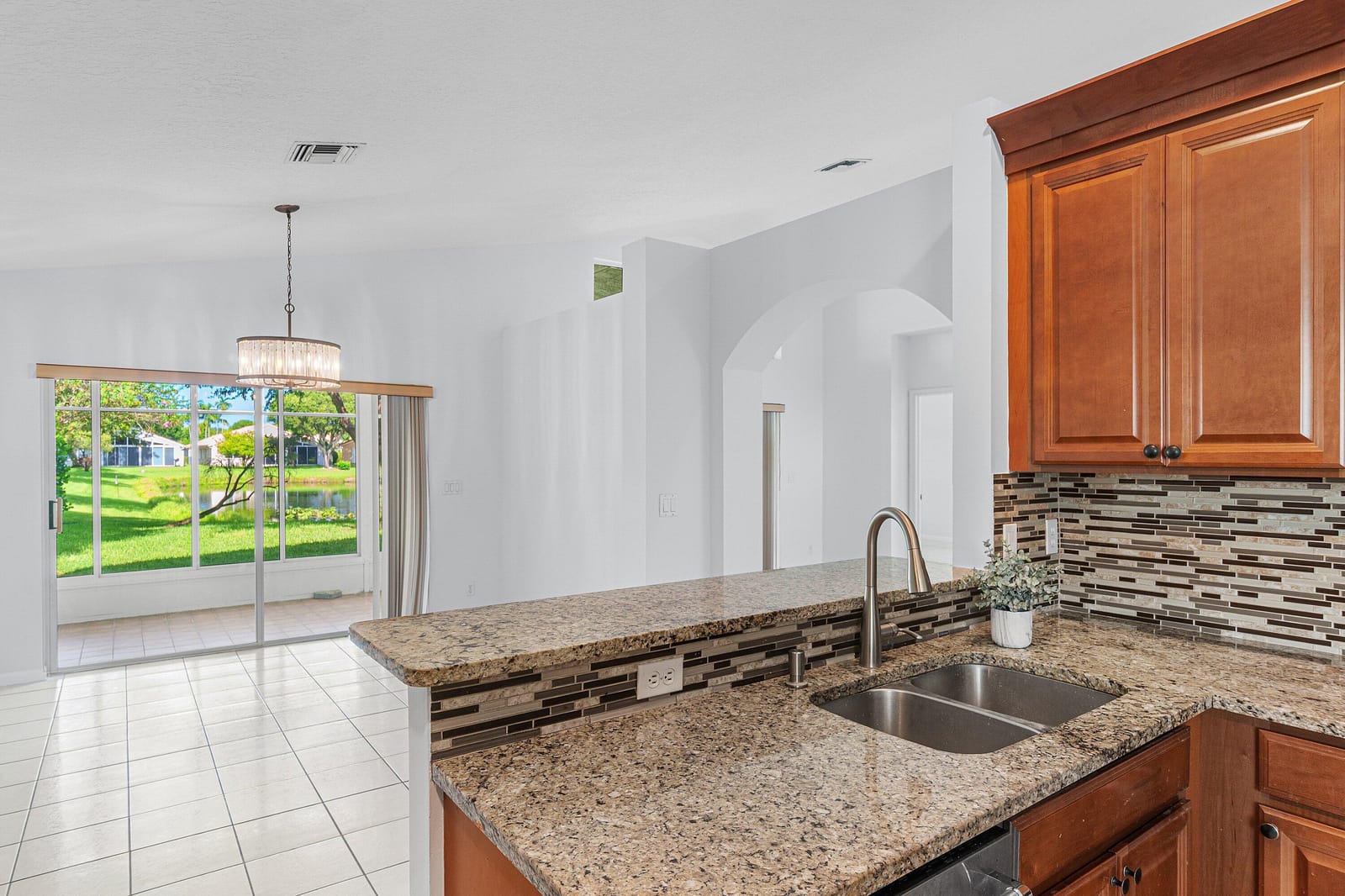 5737 Royal Club Drive, Boynton Beach, FL 33437 photo 13