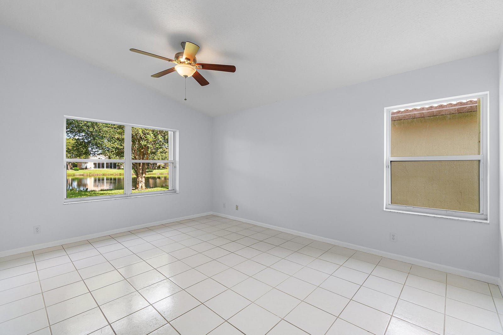 5737 Royal Club Drive, Boynton Beach, FL 33437 photo 16
