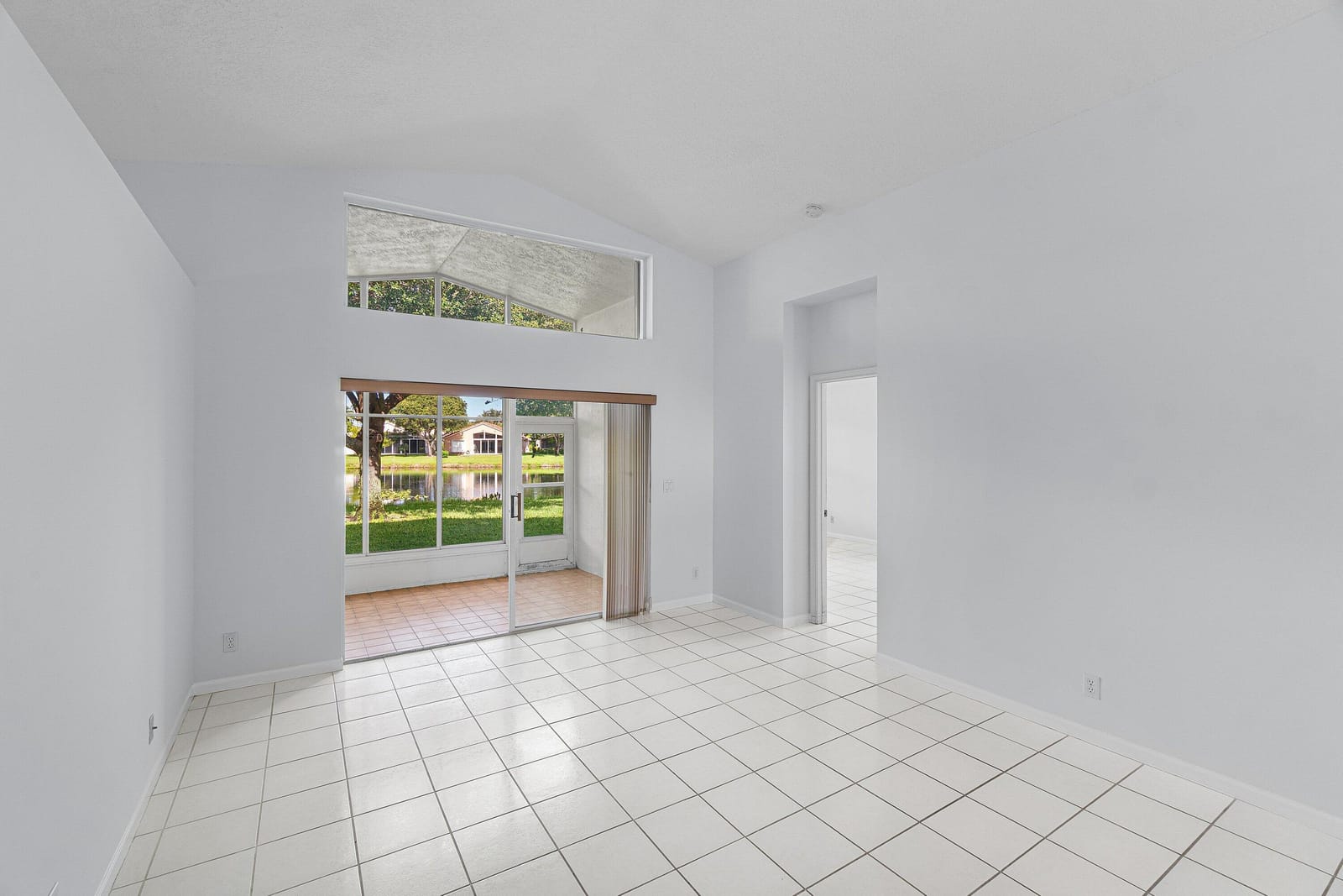 5737 Royal Club Drive, Boynton Beach, FL 33437 photo 3