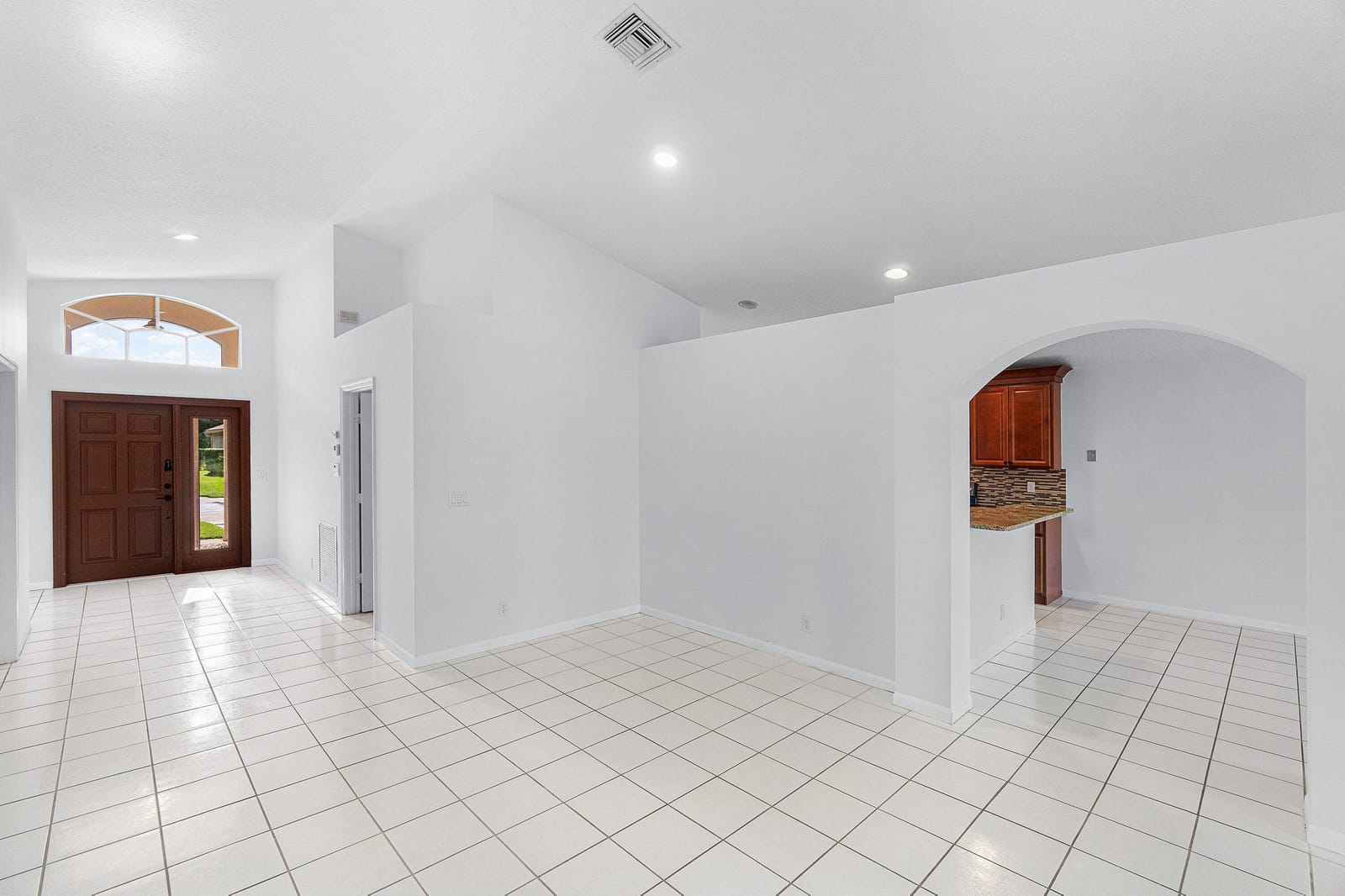5737 Royal Club Drive, Boynton Beach, FL 33437 photo 6