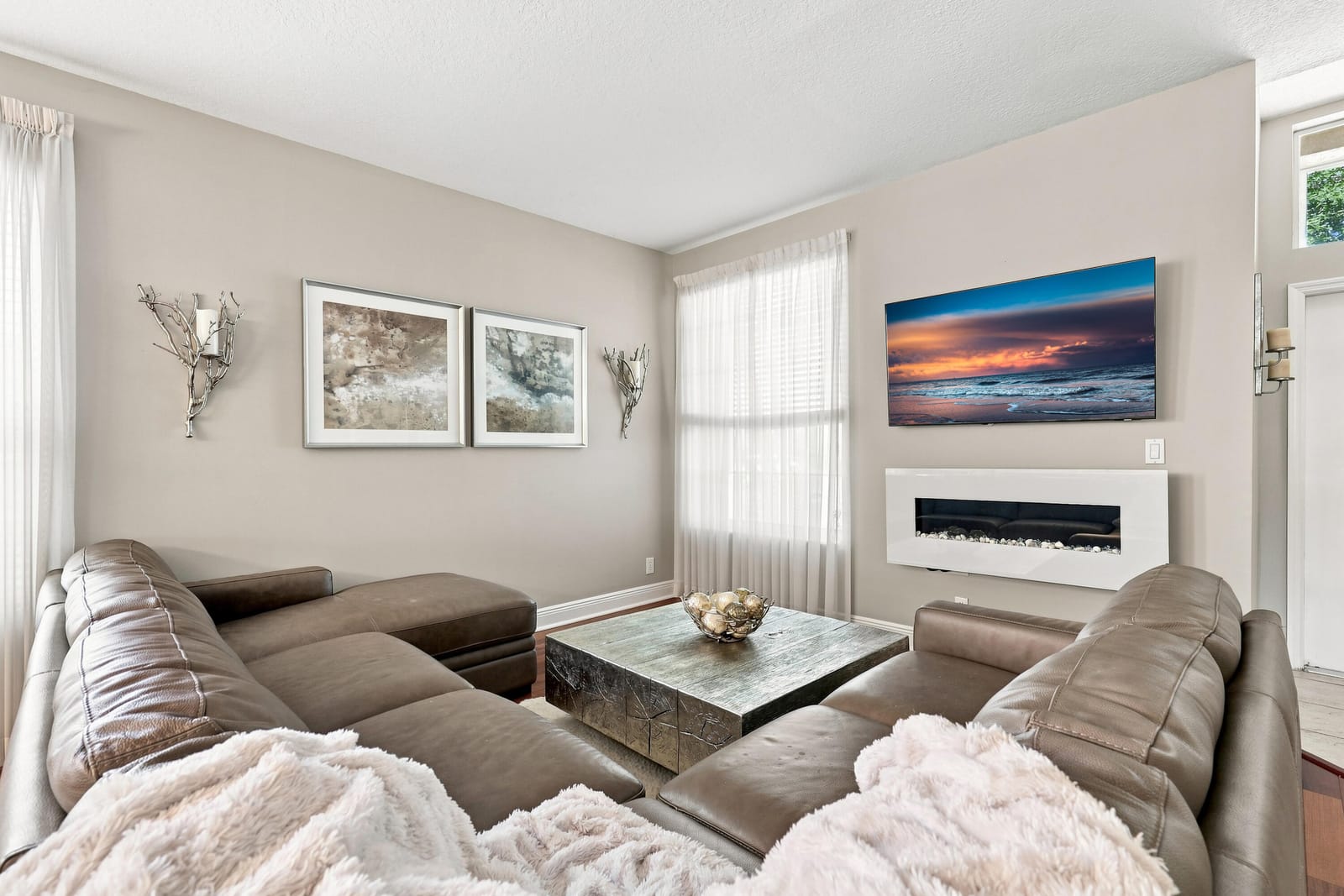 1690 Corsica Drive — photo 6