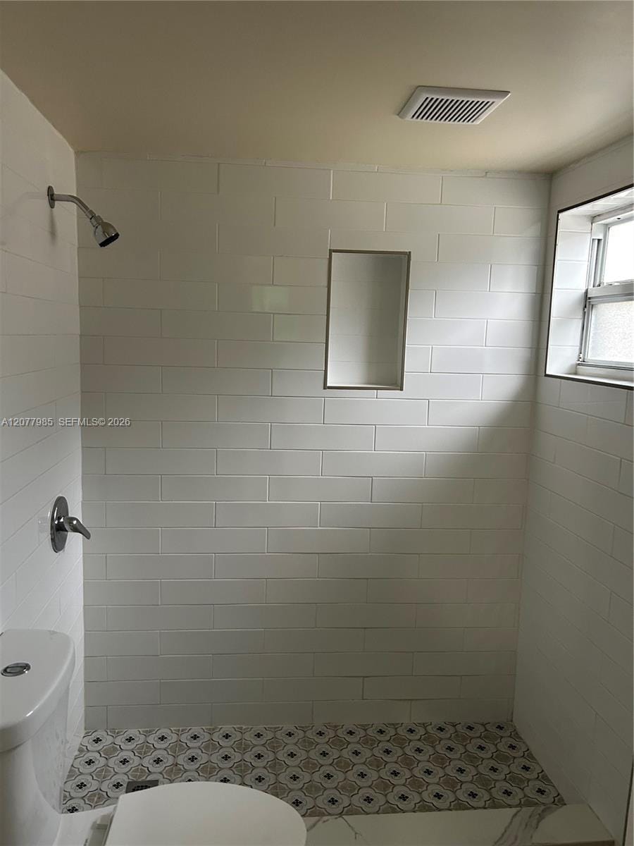 1642 Polk Street C — photo 11