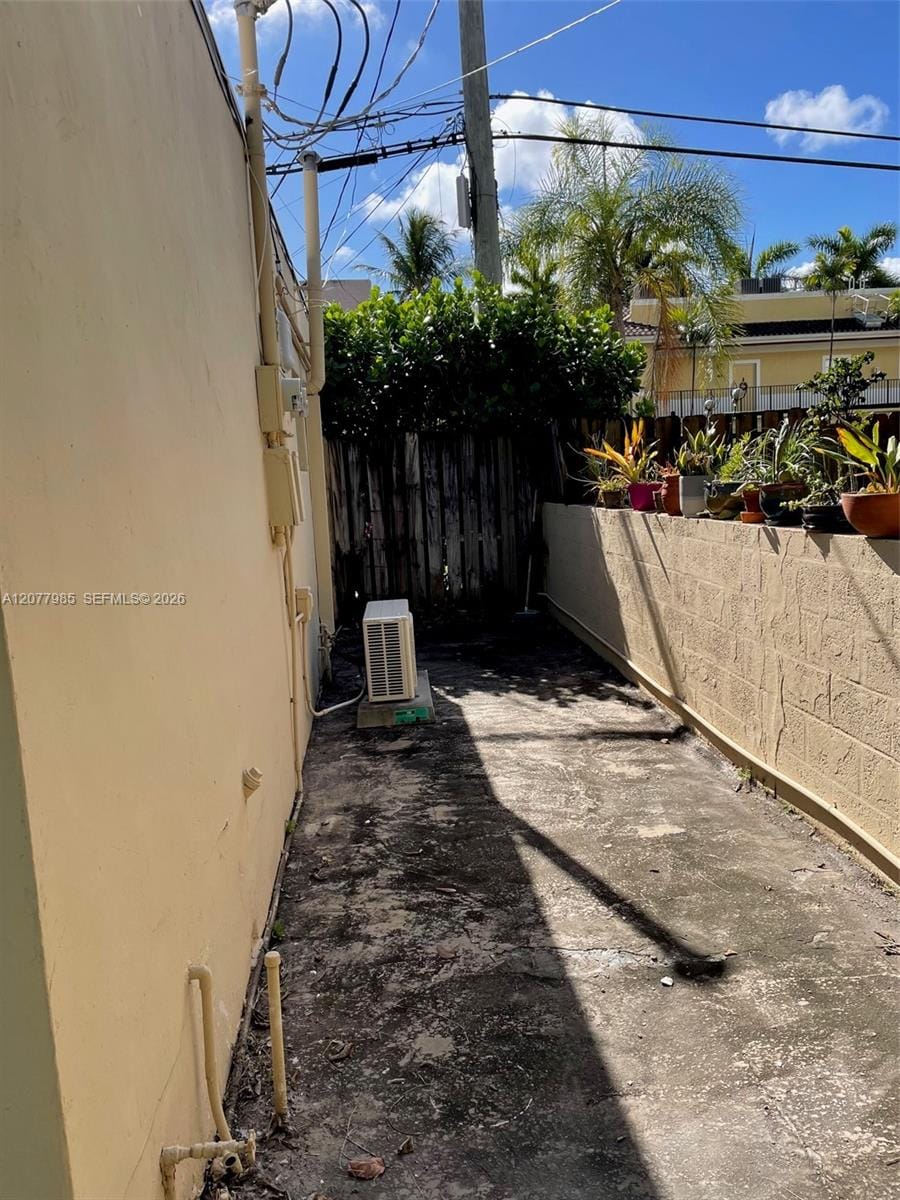 1642 Polk Street C — photo 12