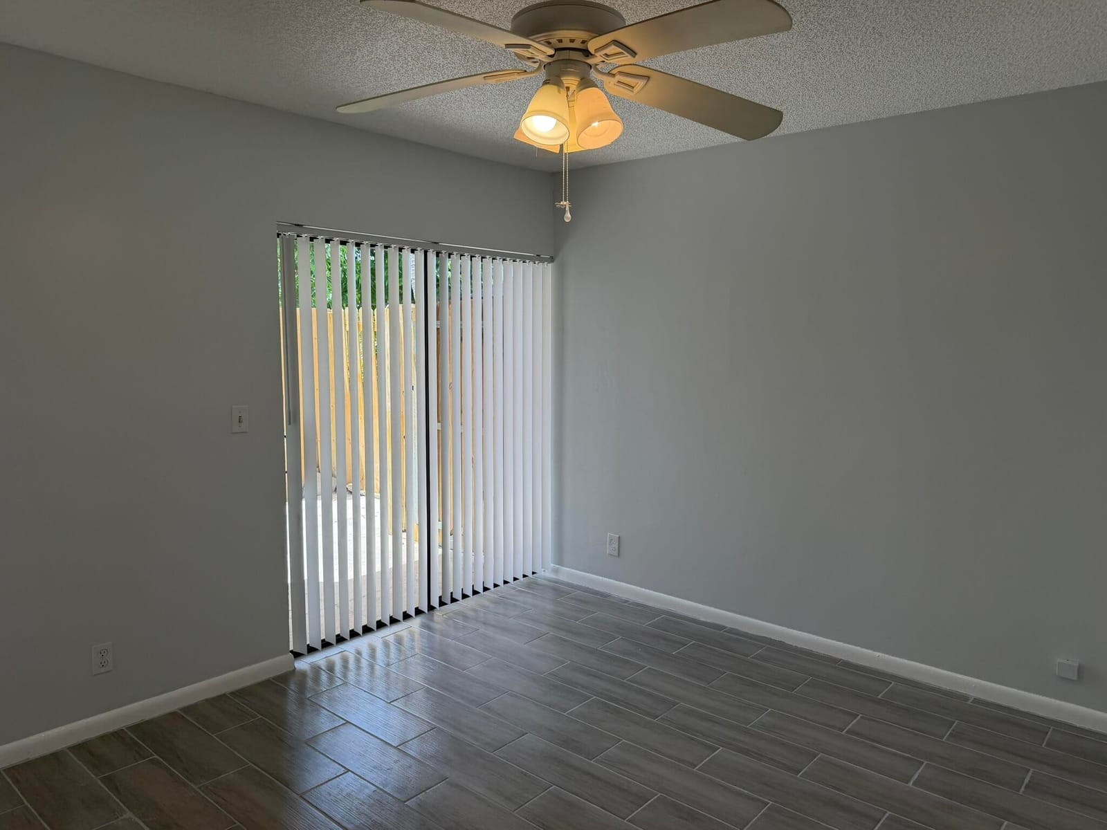 1501 WATERVIEW Circle — photo 12