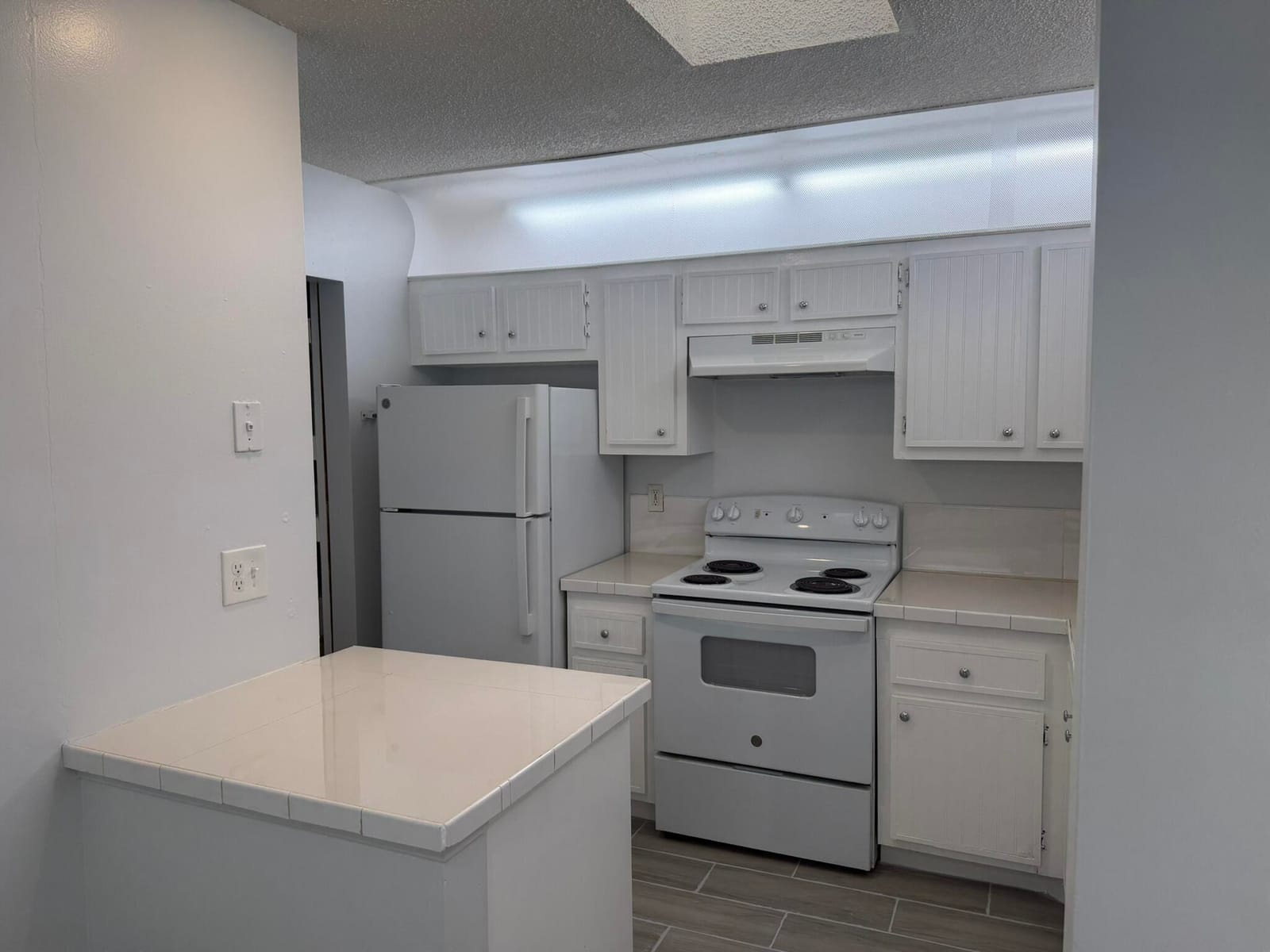 1501 WATERVIEW Circle — photo 8
