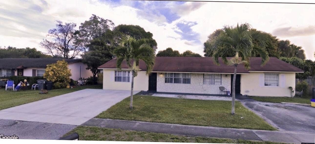 3830 ROAN Court E — photo 2