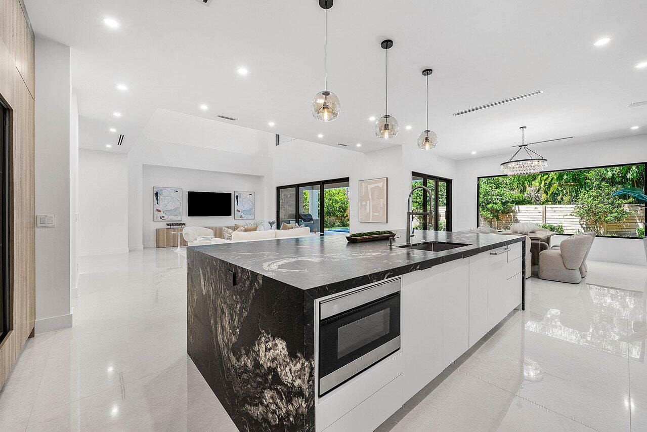 451 NW 7th Avenue, Boca Raton, FL 33486 photo 17