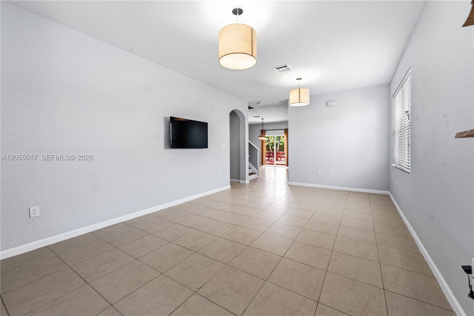 3424 NE 1st Street — photo 3