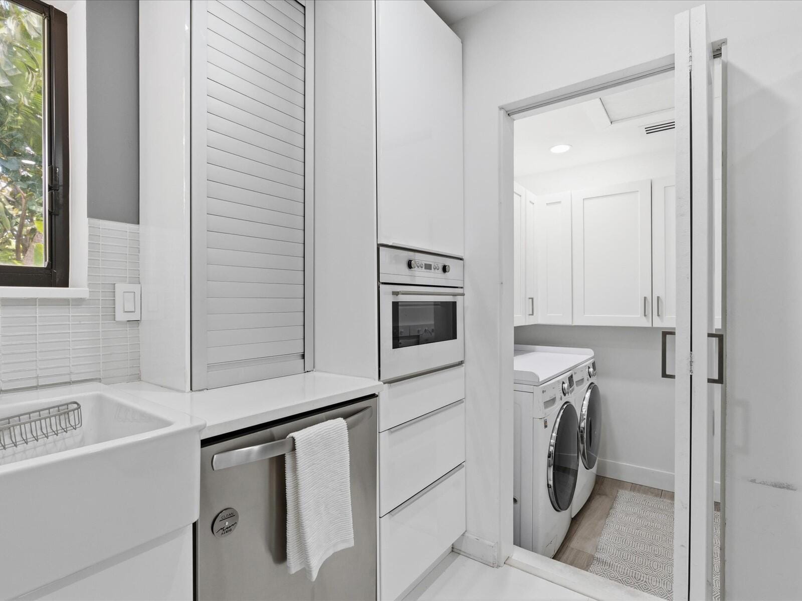 2860 MONROE Street — photo 12
