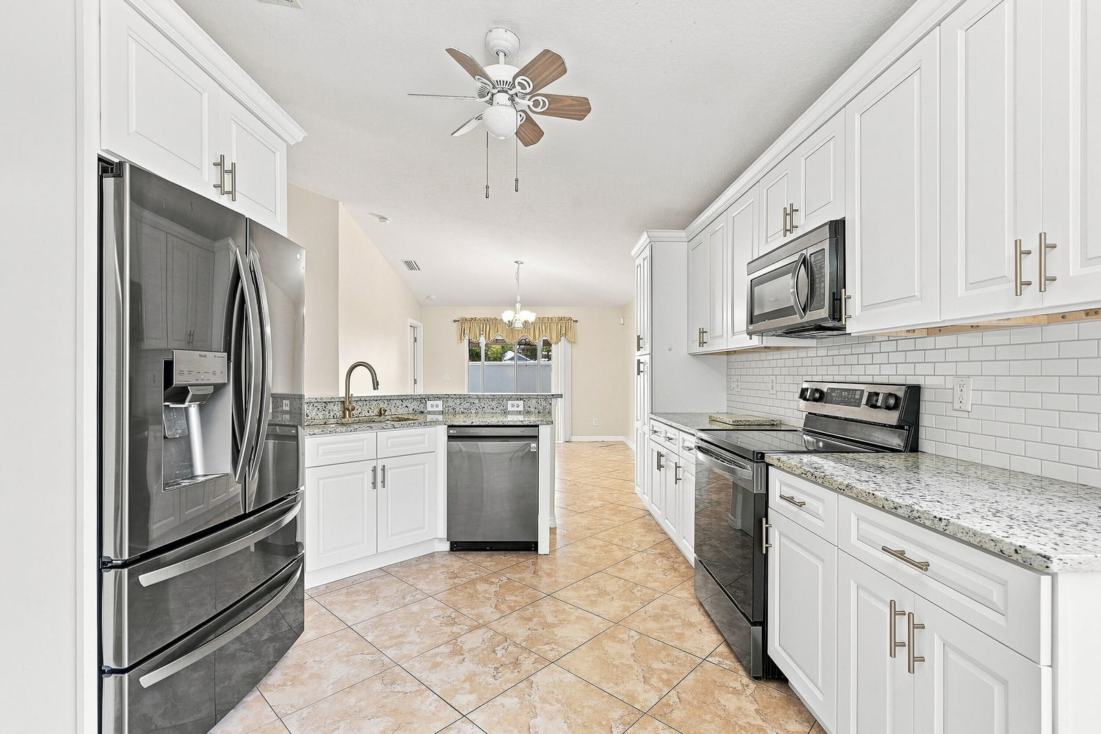 815 Greenleaf Circle — photo 11