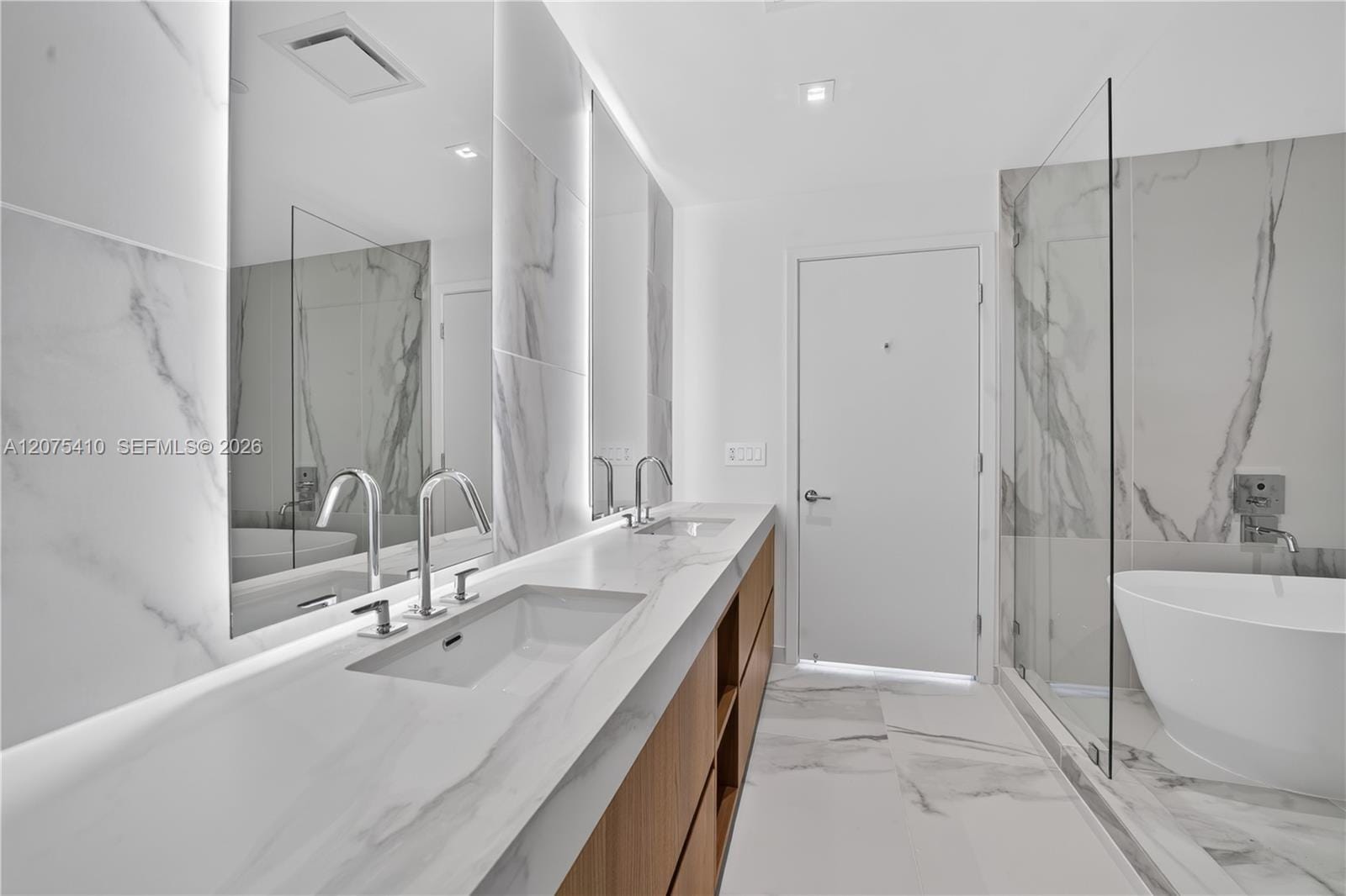 1400 Biscayne Boulevard 1502 — photo 4