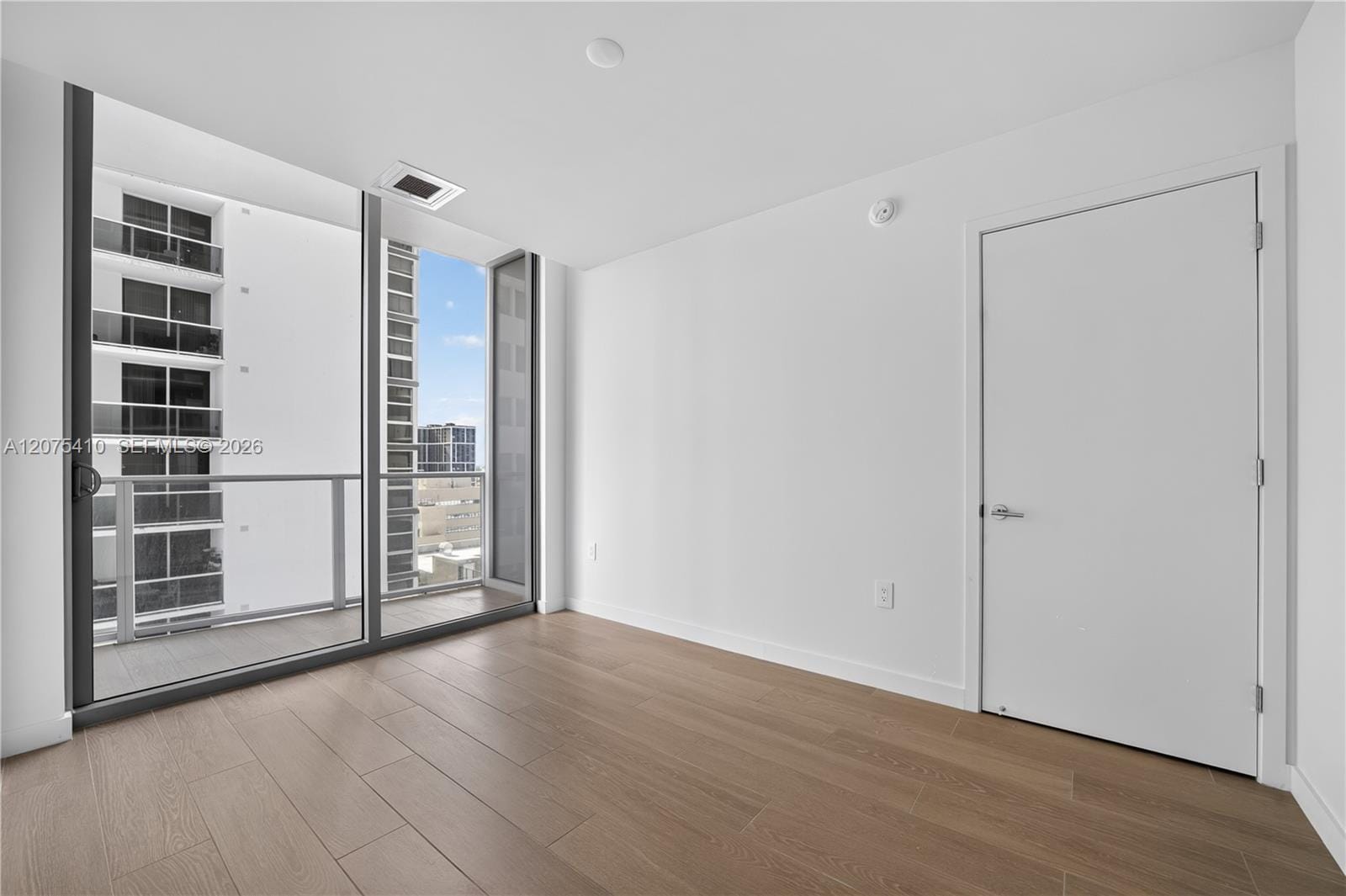 1400 Biscayne Boulevard 1502 — photo 7