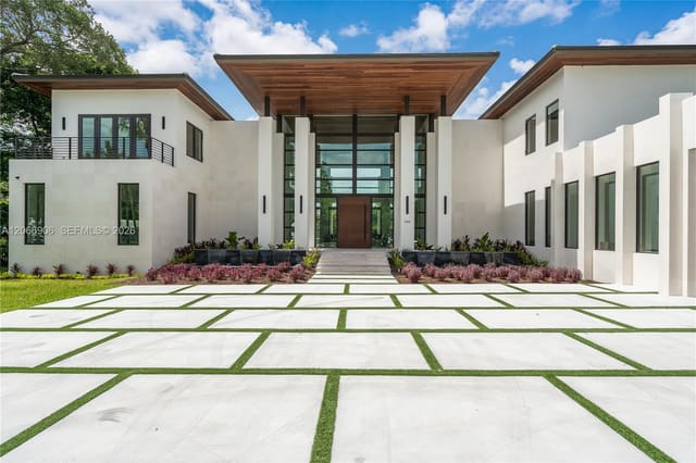6290 Chapman Field Drive, sold in Bay Ridge Ests, Pinecrest, FL