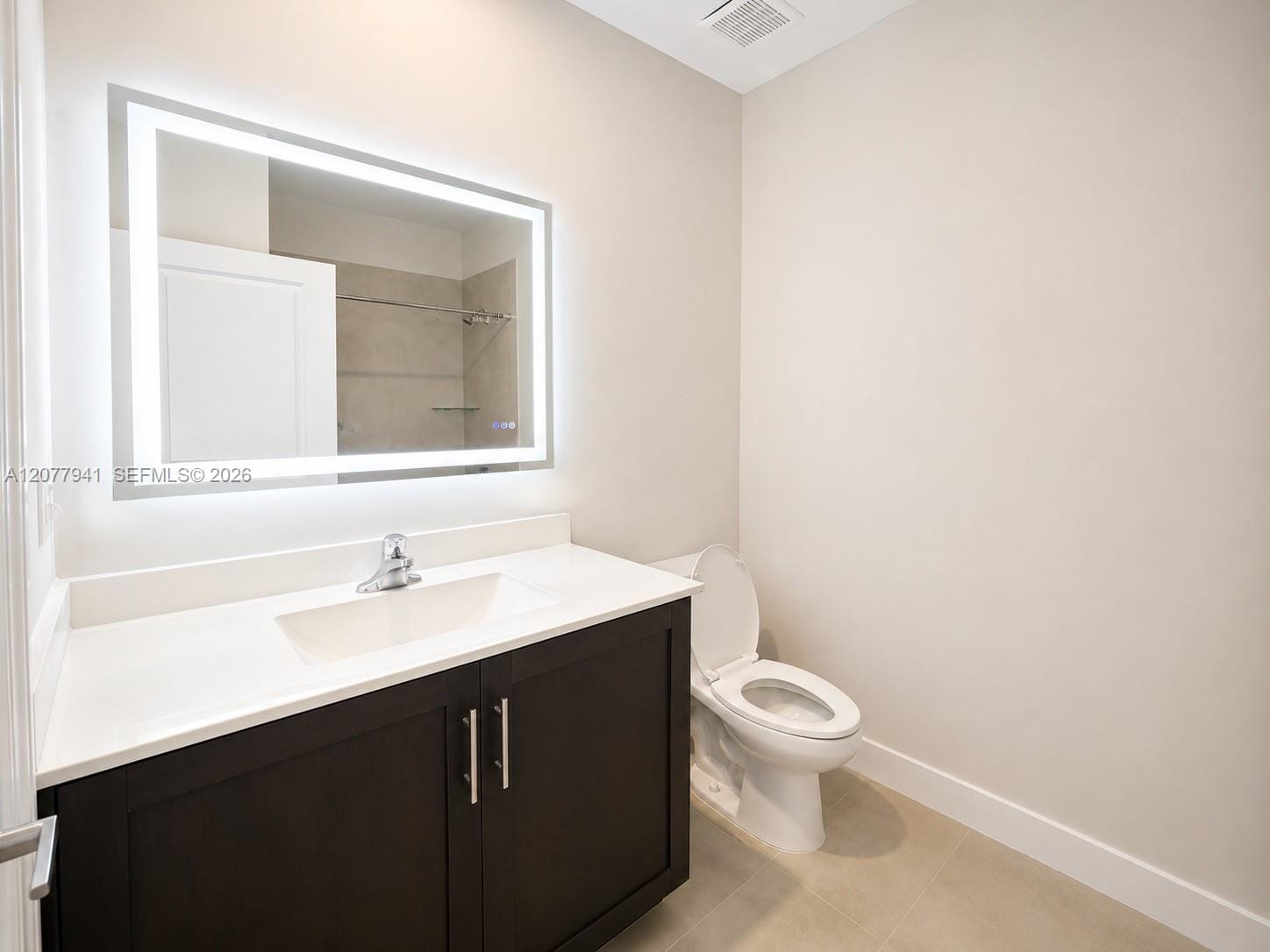403 NE 208th Terrace, Miami, FL 33179 photo 17