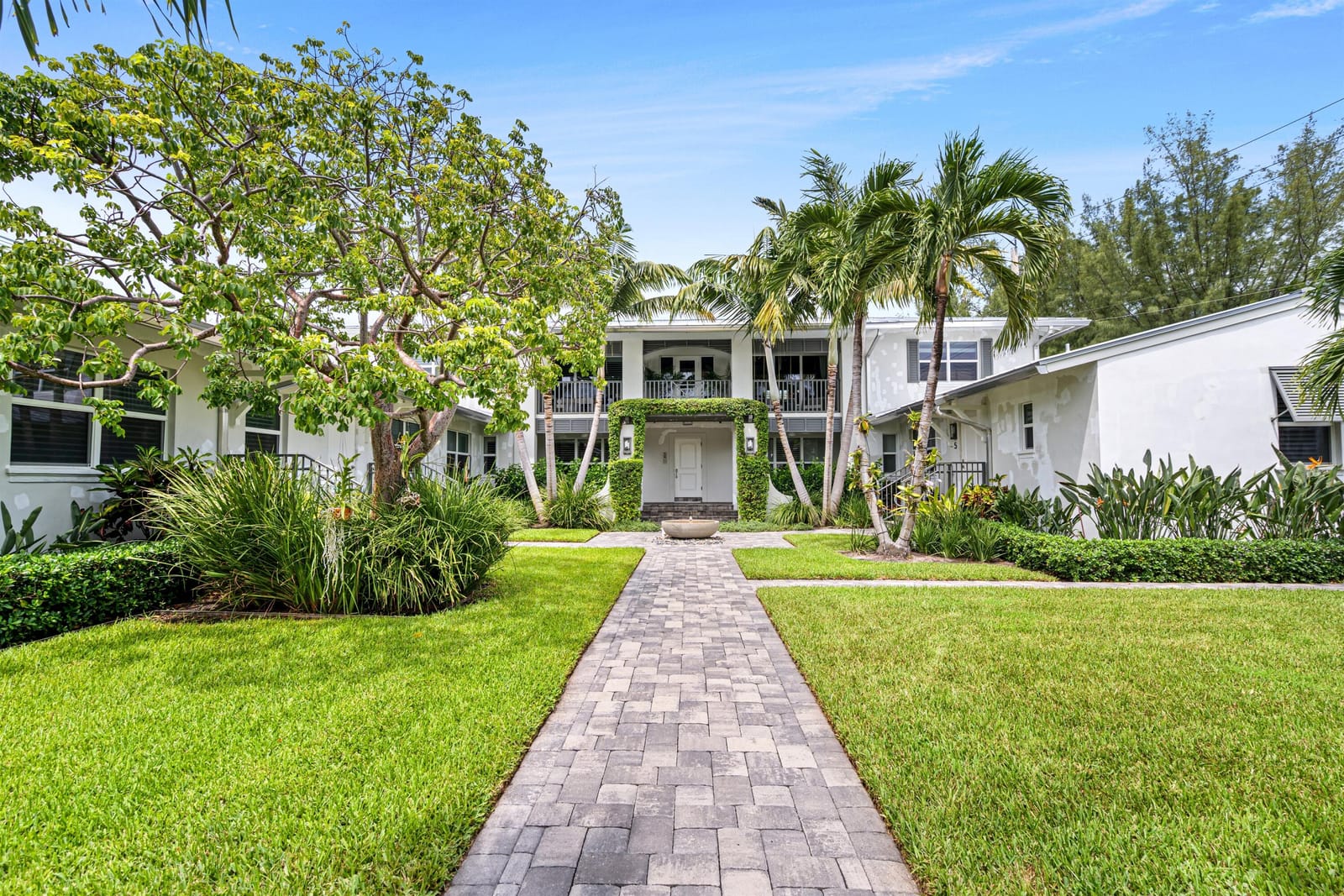 1025 CASUARINA Road 7, Delray Beach, FL 33483