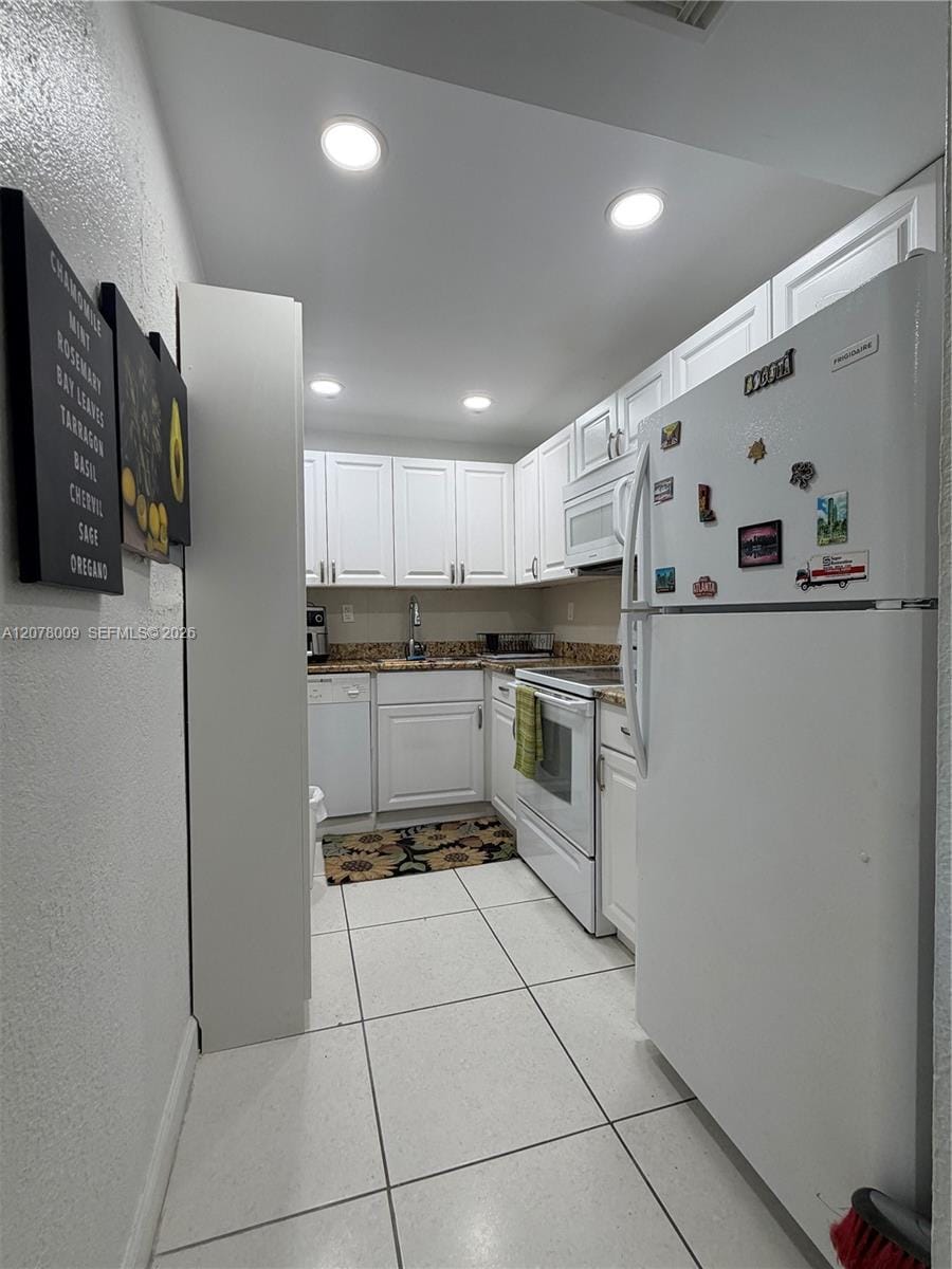 17530 NW 68th Avenue C1005, Hialeah, FL 33015 photo 2
