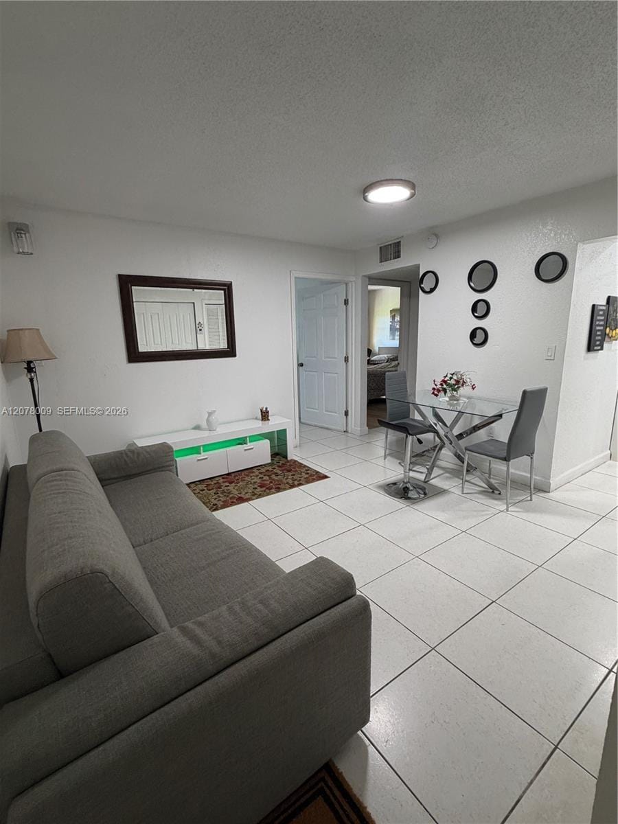 17530 NW 68th Avenue C1005, Hialeah, FL 33015 photo 3
