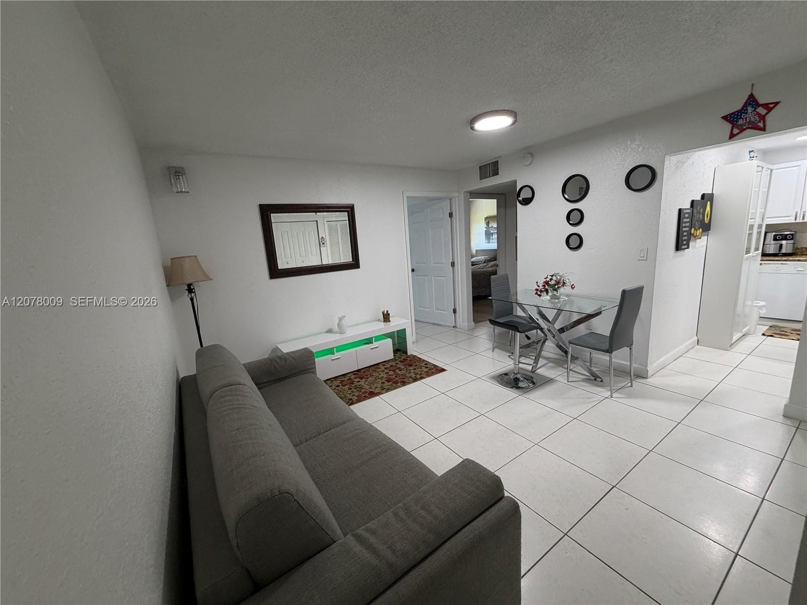 17530 NW 68th Avenue C1005, Hialeah, FL 33015 photo 4