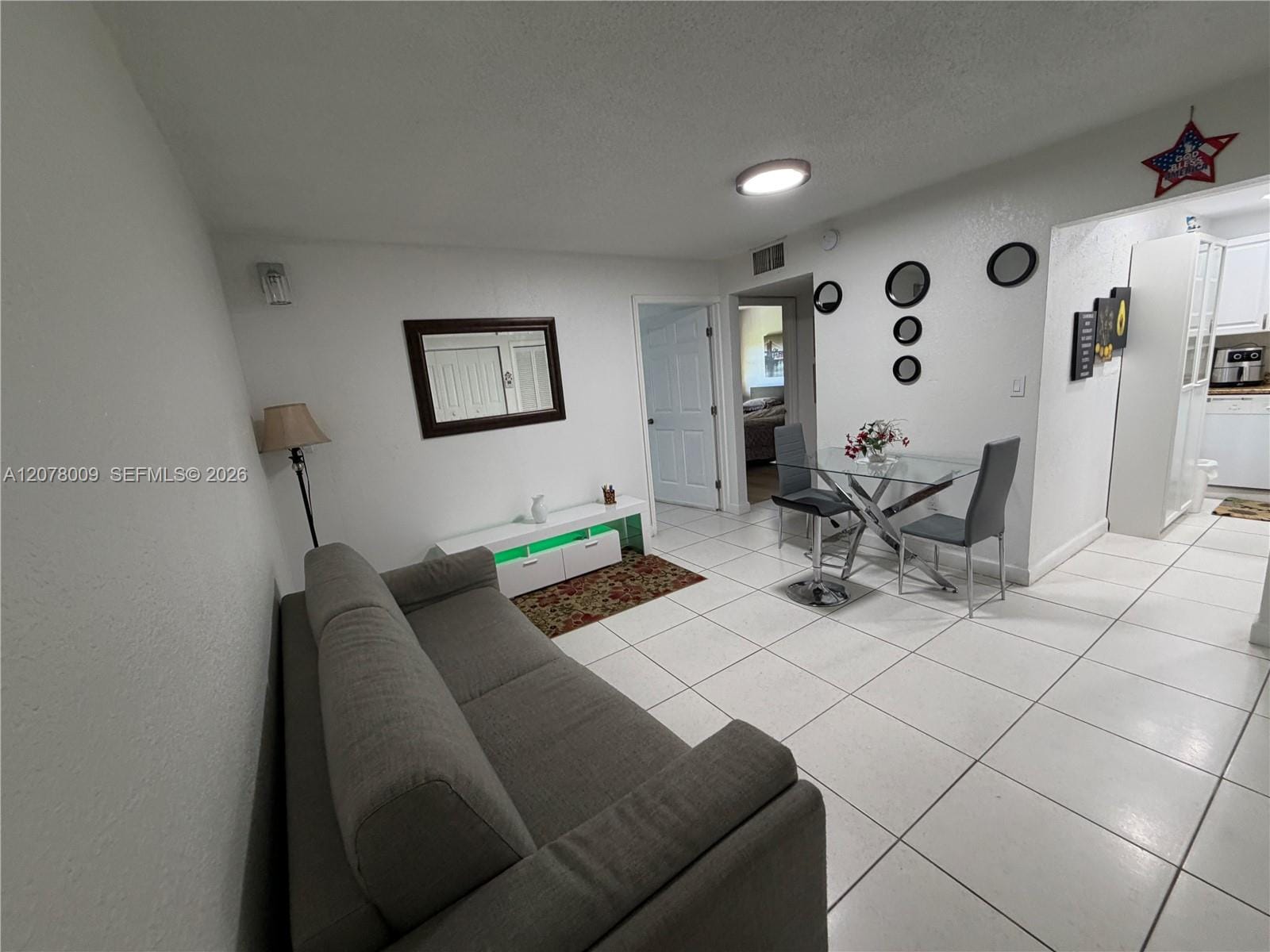 17530 NW 68th Avenue C1005, Hialeah, FL 33015 photo 5
